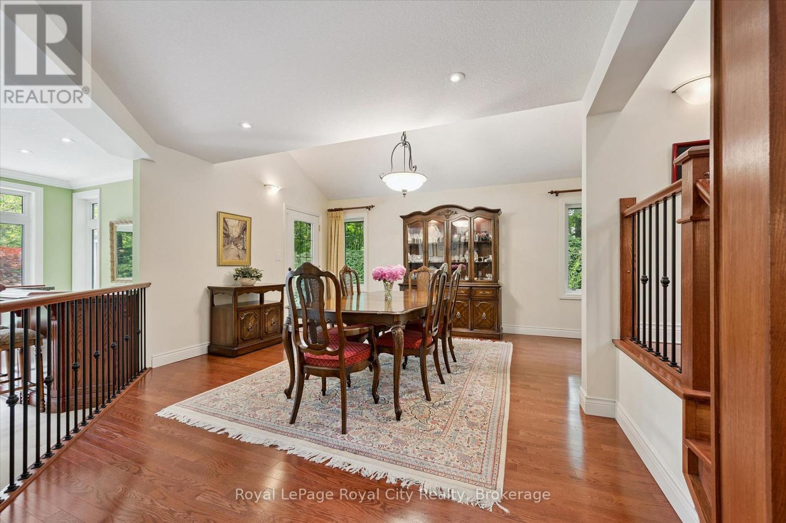 












135 HUME ROAD

,
Puslinch,




Ontario
N0B2J0

