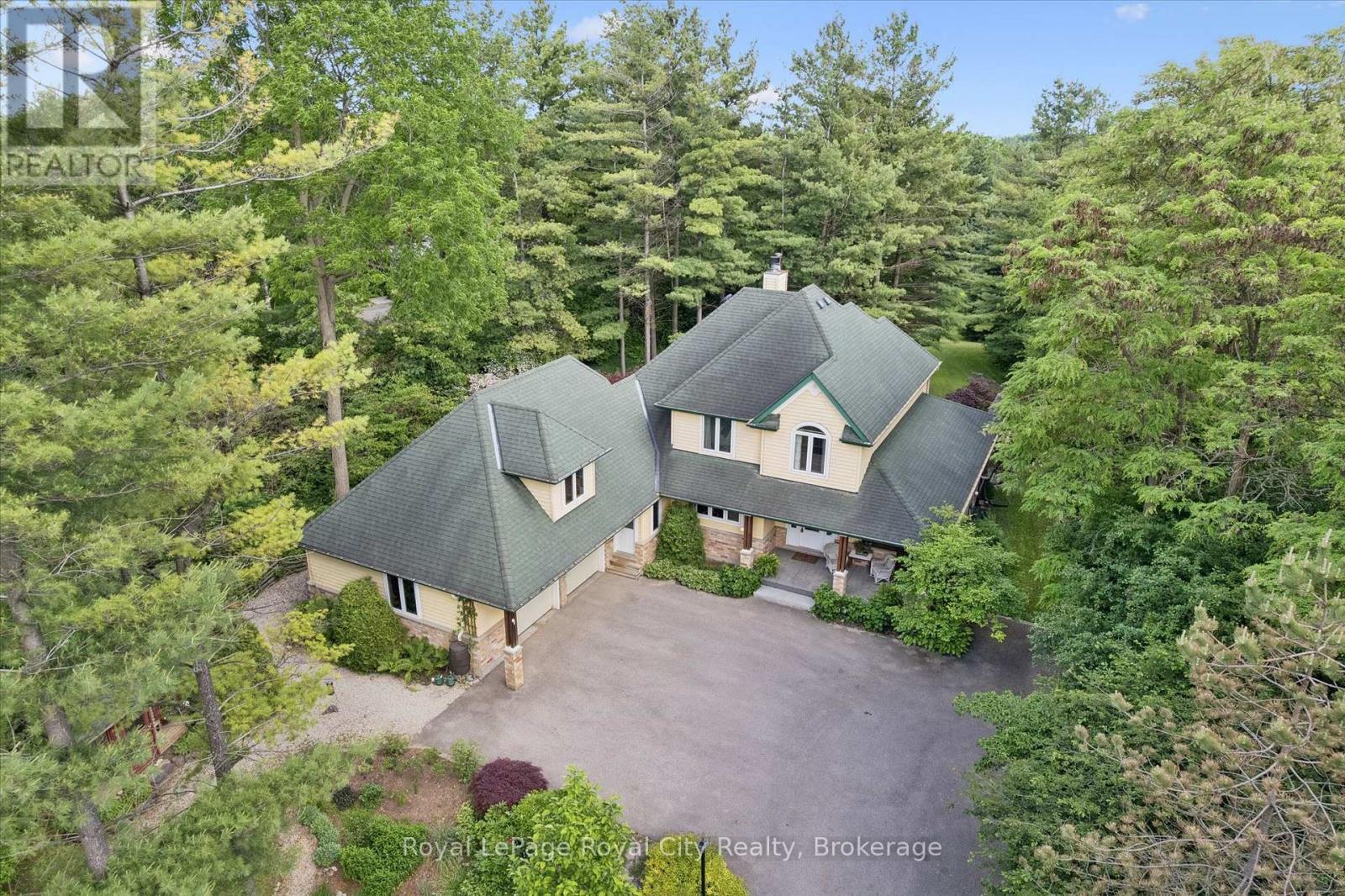 












135 HUME ROAD

,
Puslinch,




Ontario
N0B2J0


