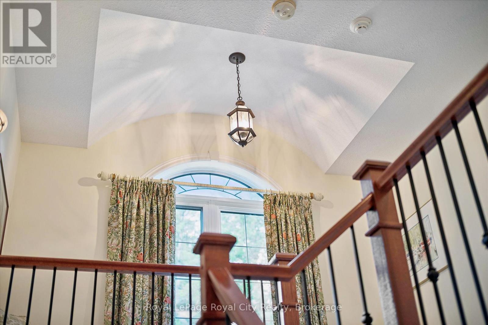 












135 HUME ROAD

,
Puslinch,




Ontario
N0B2J0

