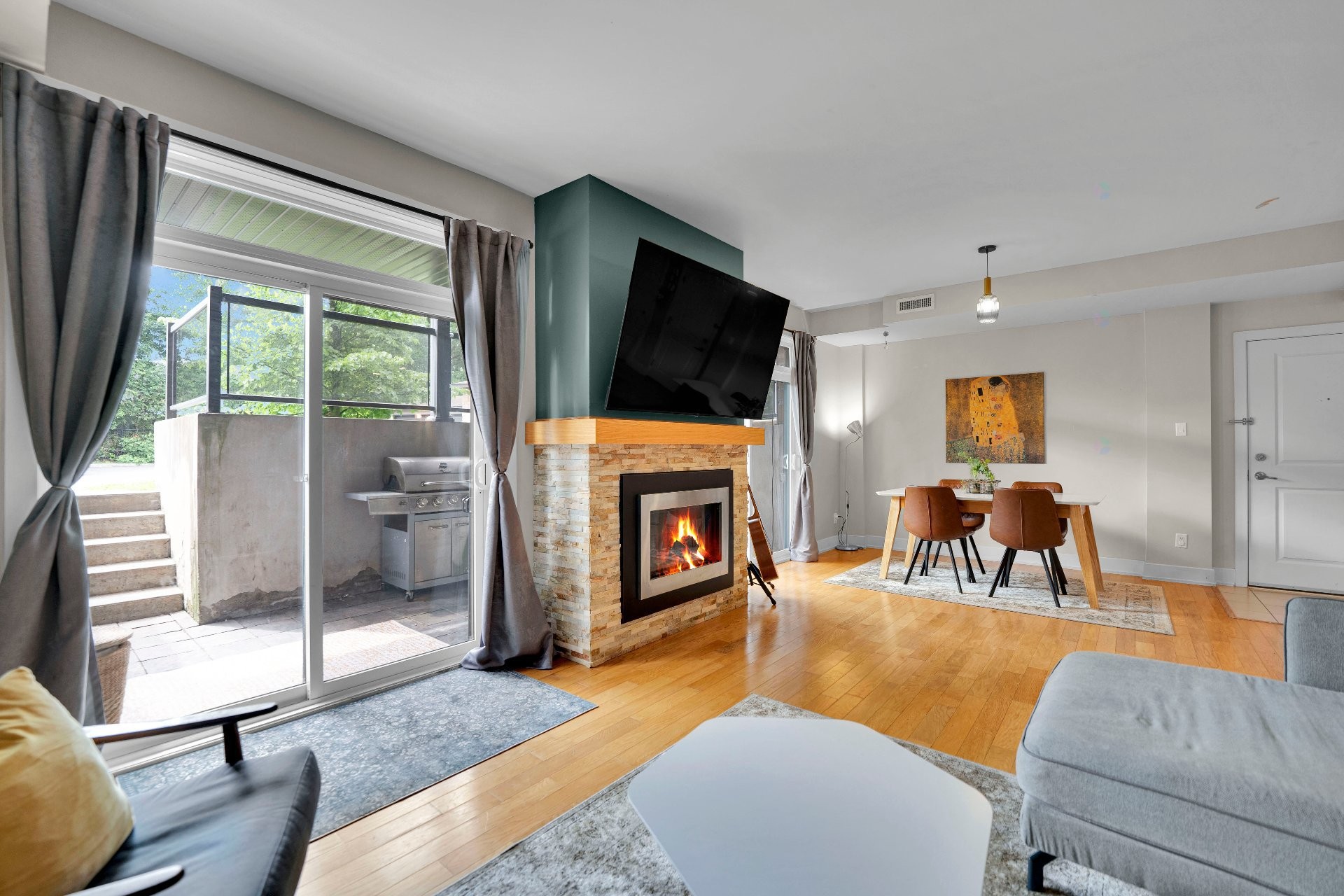 









1220


Ch. d'Aylmer

, 1,
Gatineau (Aylmer),




QC
J9H7L2

