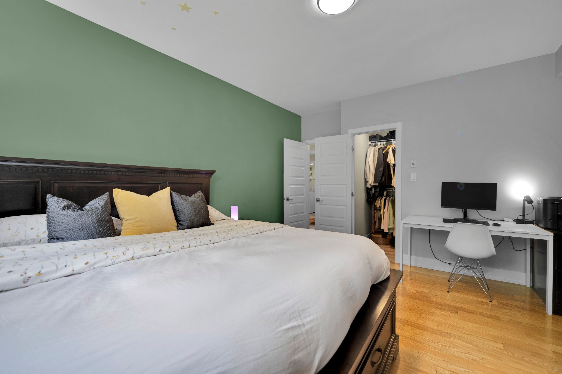 









1220


Ch. d'Aylmer

, 1,
Gatineau (Aylmer),




QC
J9H7L2

