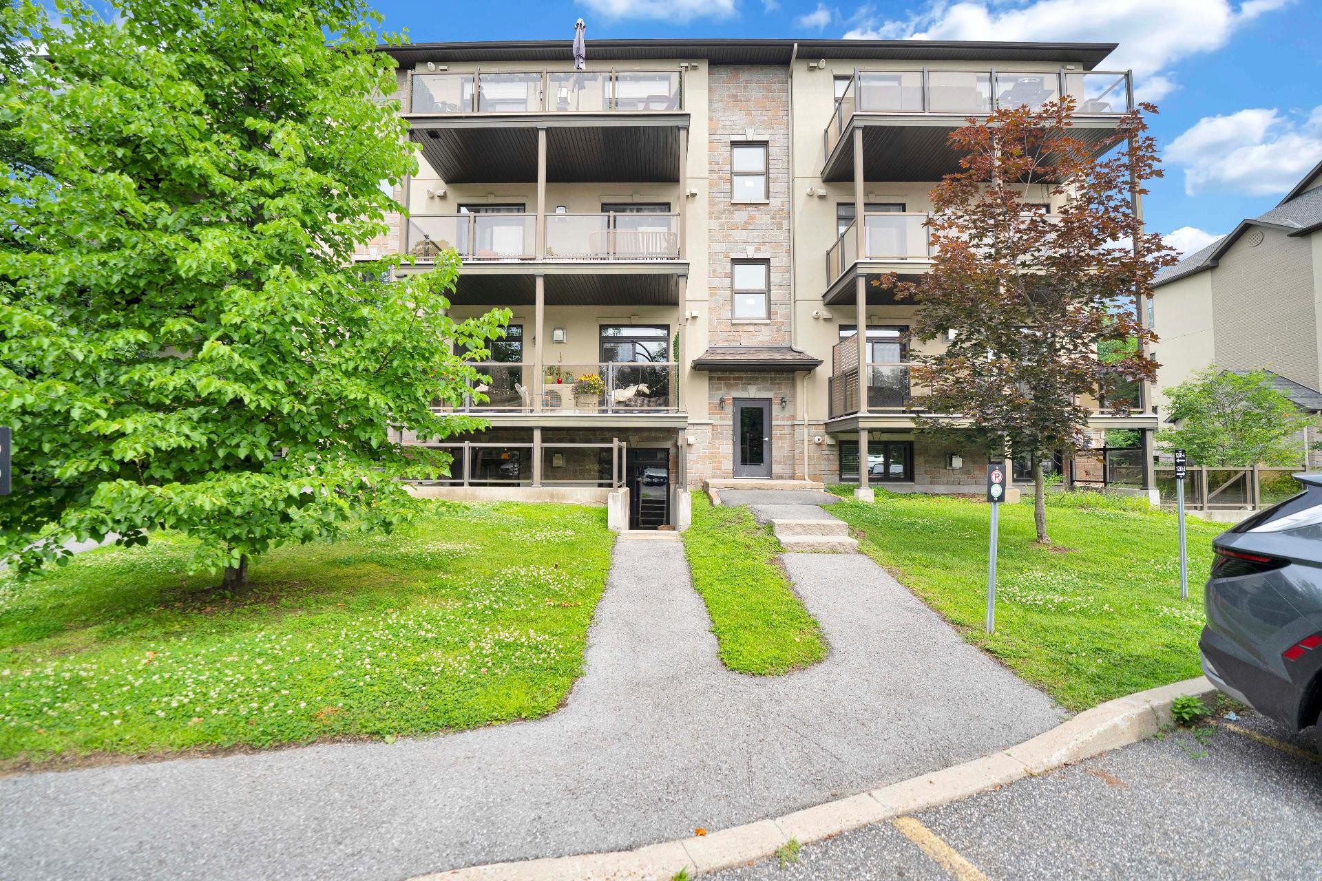 









1220


Ch. d'Aylmer

, 1,
Gatineau (Aylmer),




QC
J9H7L2


