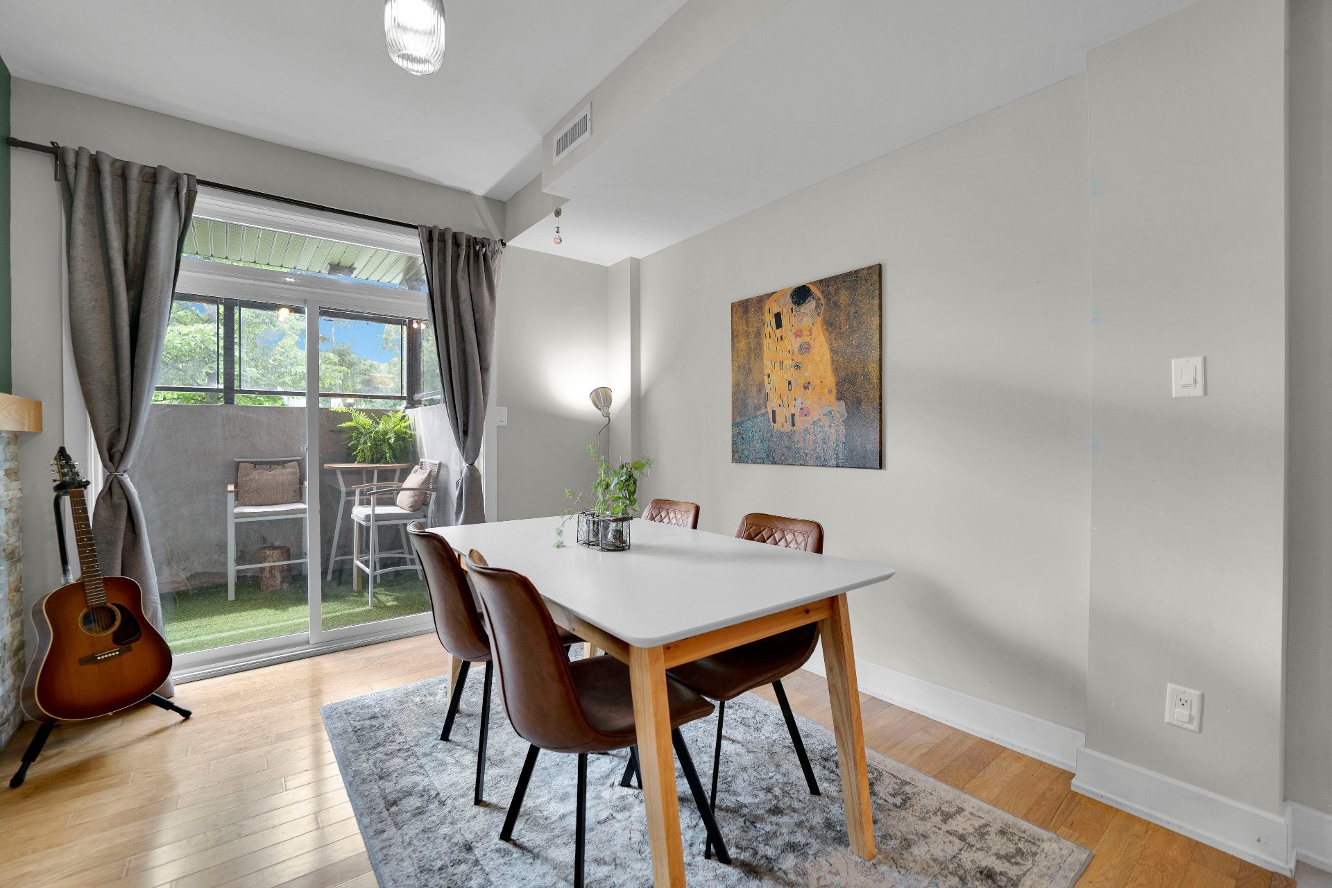 









1220


Ch. d'Aylmer

, 1,
Gatineau (Aylmer),




QC
J9H7L2

