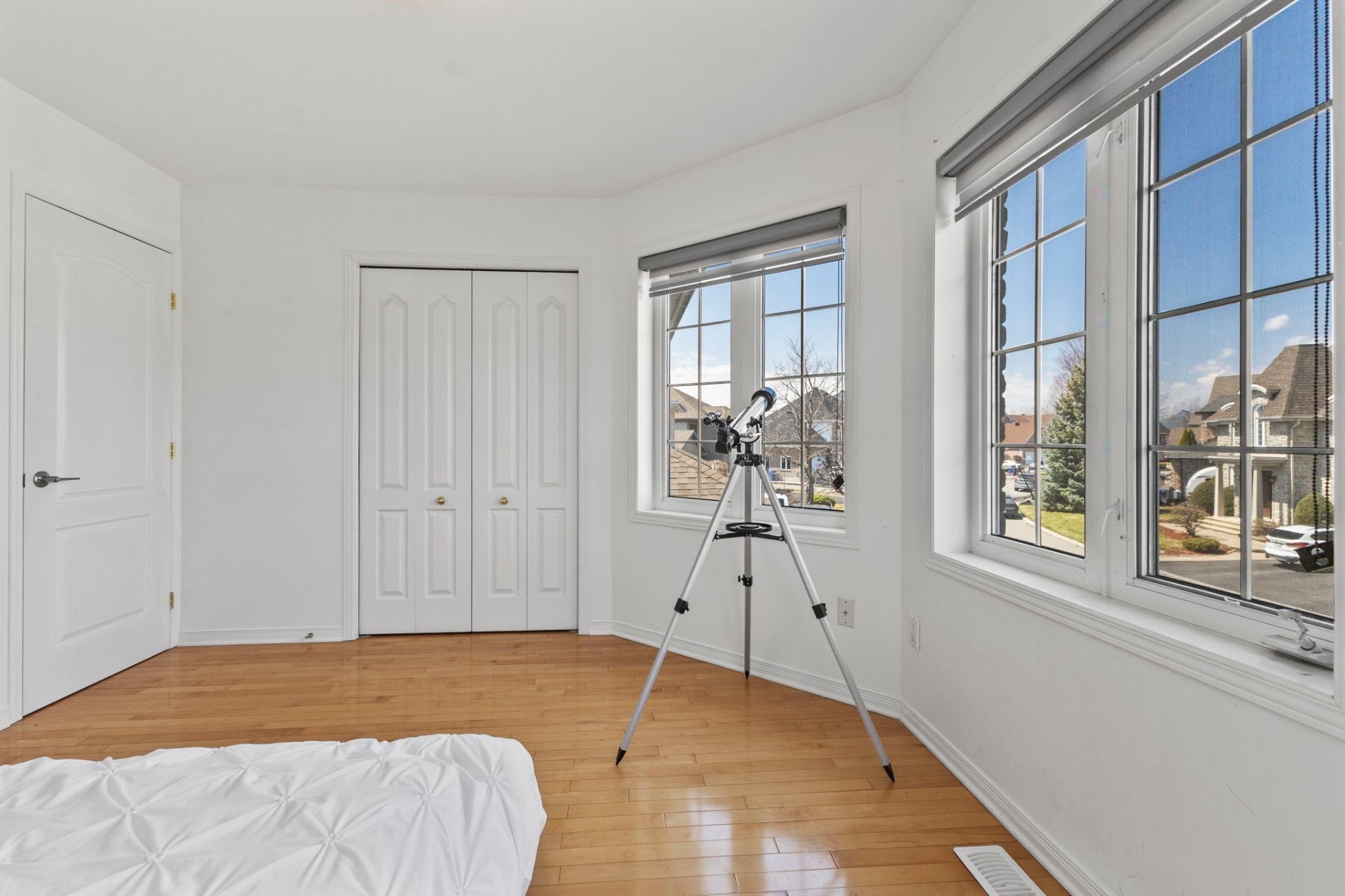 









24


Rue de la Châtelaine

,
Gatineau (Gatineau),




QC
J8V2N2

