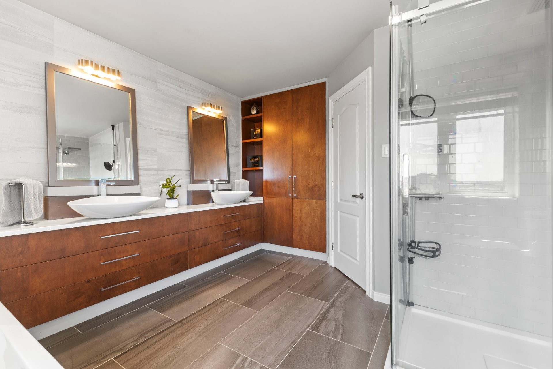 









24


Rue de la Châtelaine

,
Gatineau (Gatineau),




QC
J8V2N2

