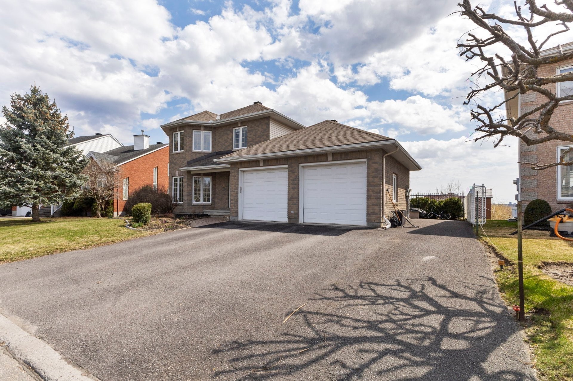 









24


Rue de la Châtelaine

,
Gatineau (Gatineau),




QC
J8V2N2

