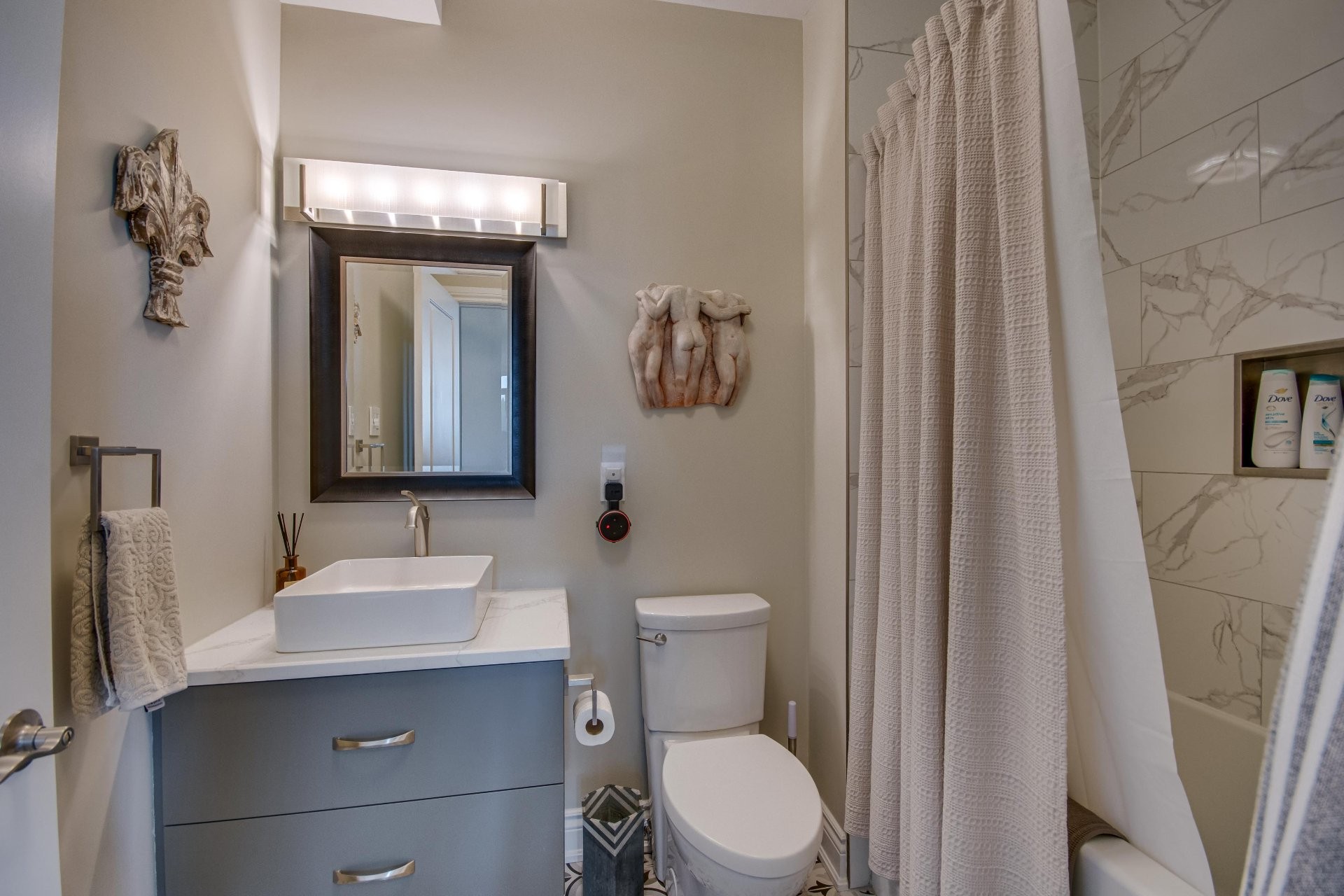









224


Boul. Alexandre-Taché

, 501,
Gatineau (Hull),




QC
J9A0B8

