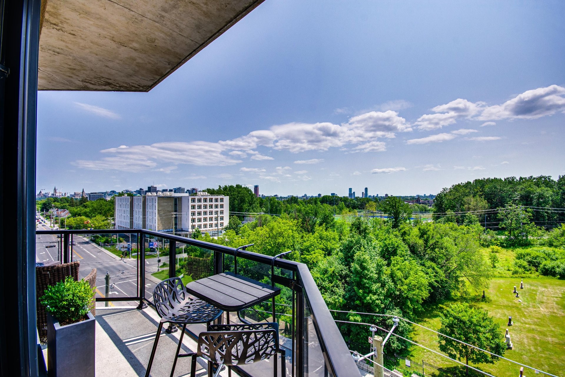 









224


Boul. Alexandre-Taché

, 501,
Gatineau (Hull),




QC
J9A0B8

