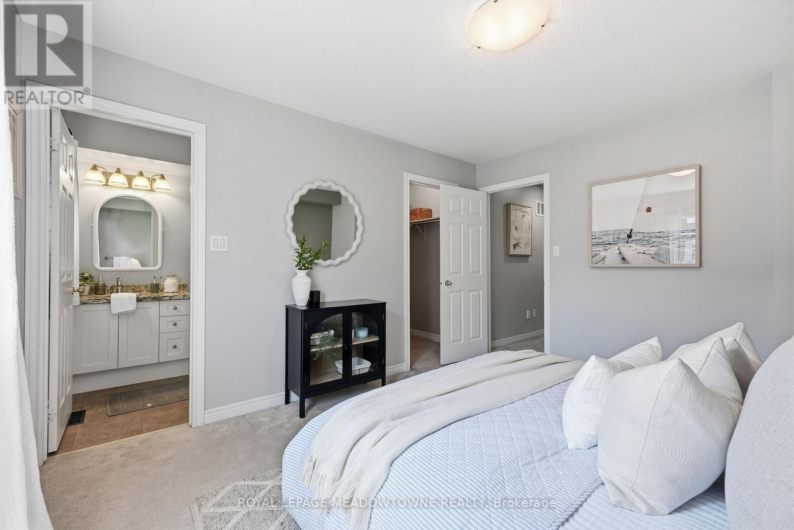 












5C JAMES STREET

,
Halton Hills,




Ontario
L7G2H2

