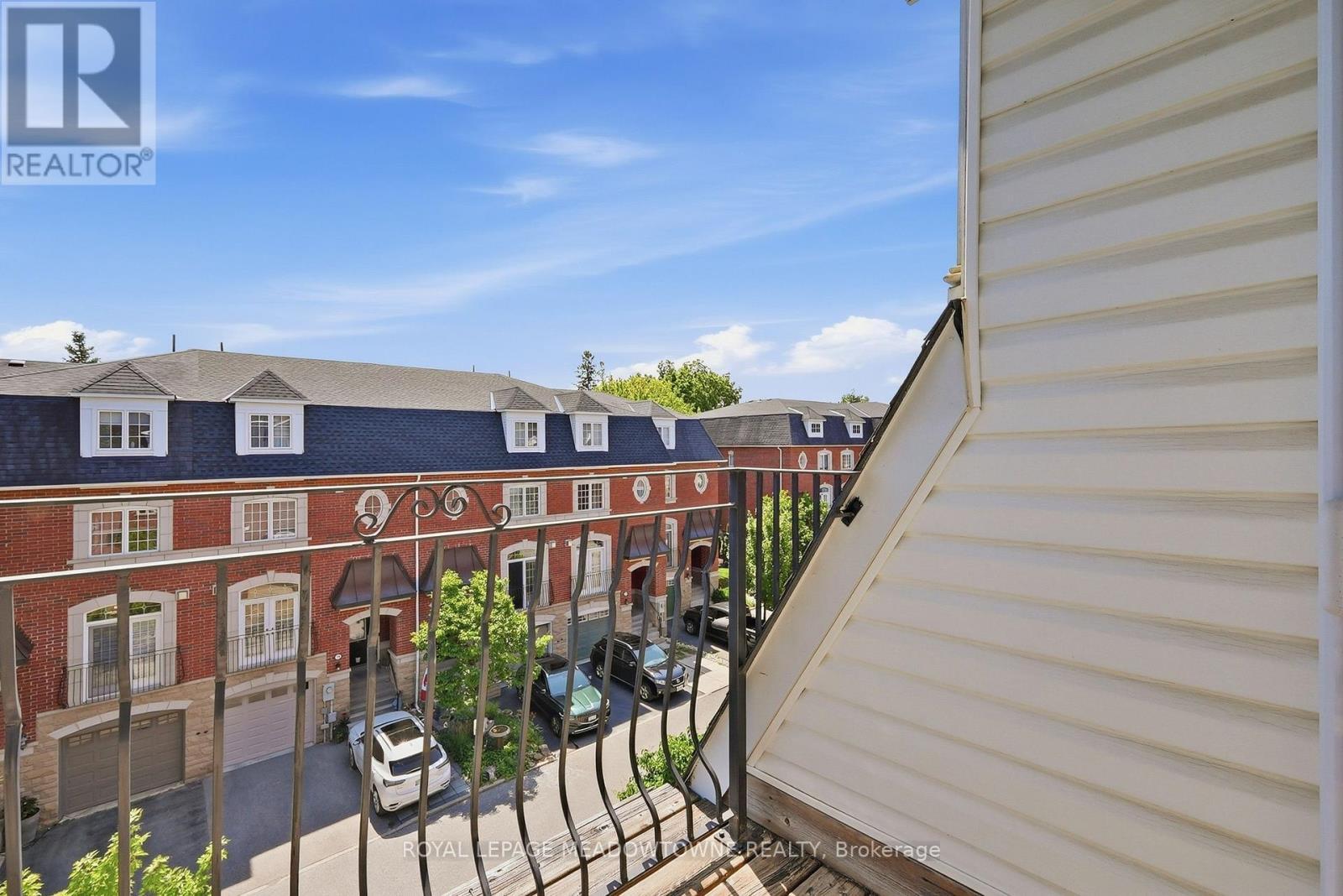 












5C JAMES STREET

,
Halton Hills,




Ontario
L7G2H2

