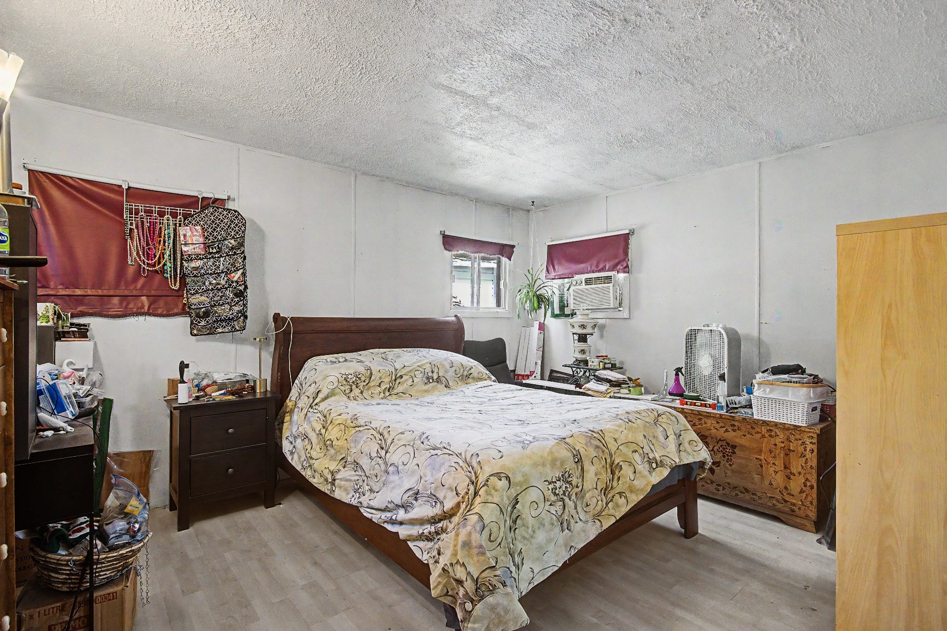 









3950


Boul. Sir-Wilfrid-Laurier

, 541,
Longueuil (Saint-Hubert),




QC
J3Y5Y9

