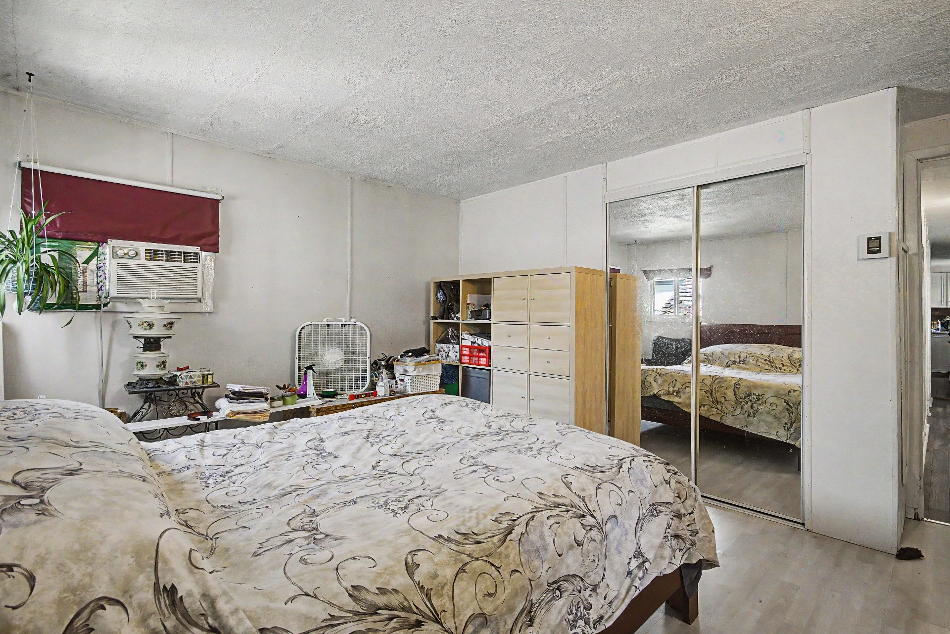 









3950


Boul. Sir-Wilfrid-Laurier

, 541,
Longueuil (Saint-Hubert),




QC
J3Y5Y9

