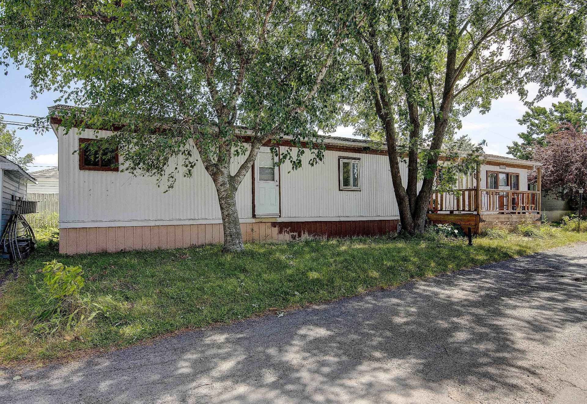









3950


Boul. Sir-Wilfrid-Laurier

, 541,
Longueuil (Saint-Hubert),




QC
J3Y5Y9

