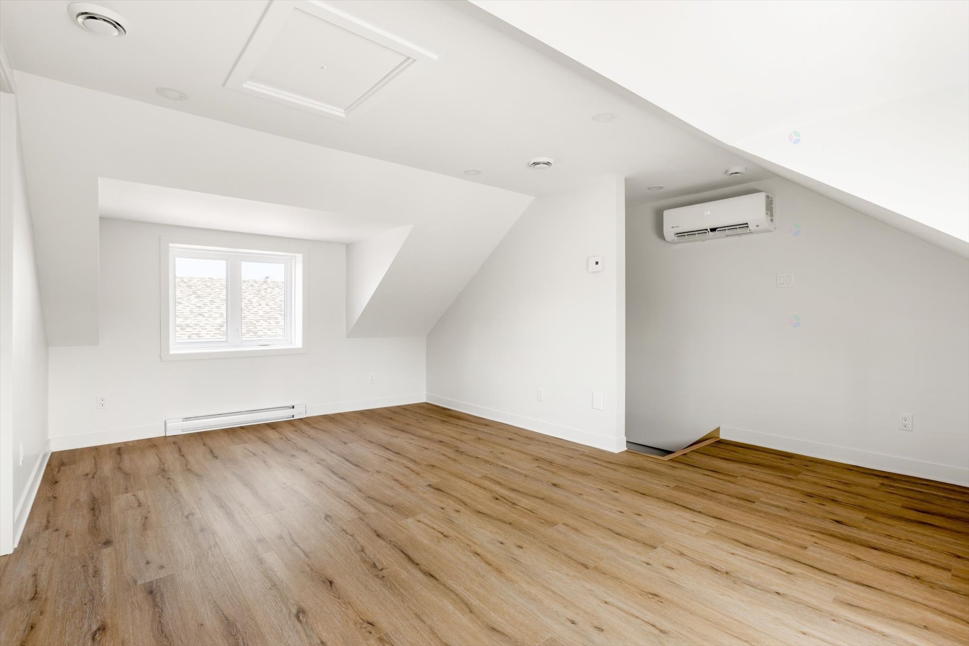 









346


Av. Ste-Dorothée

,
Louiseville,




QC
J5V1R1

