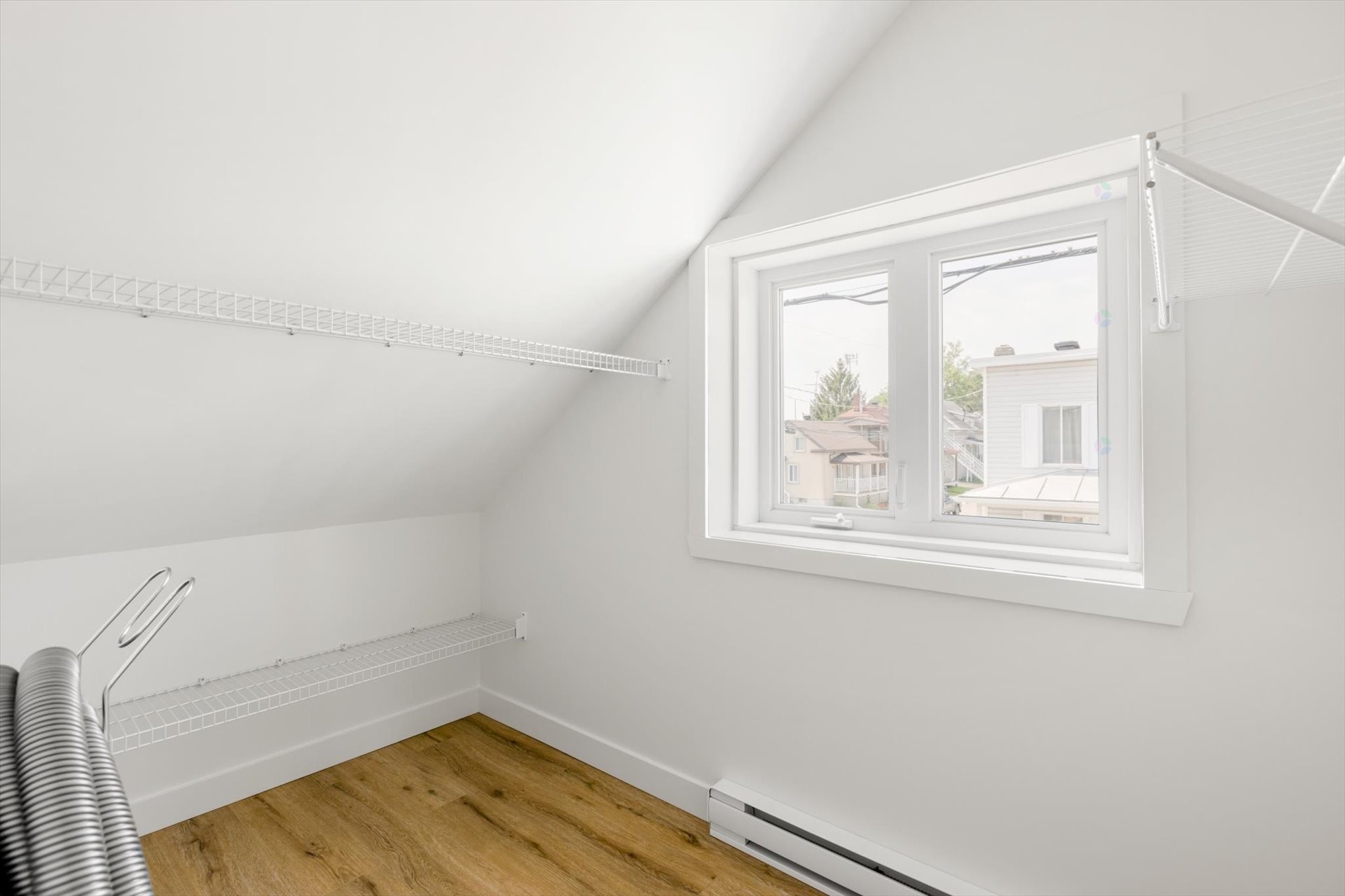 









346


Av. Ste-Dorothée

,
Louiseville,




QC
J5V1R1

