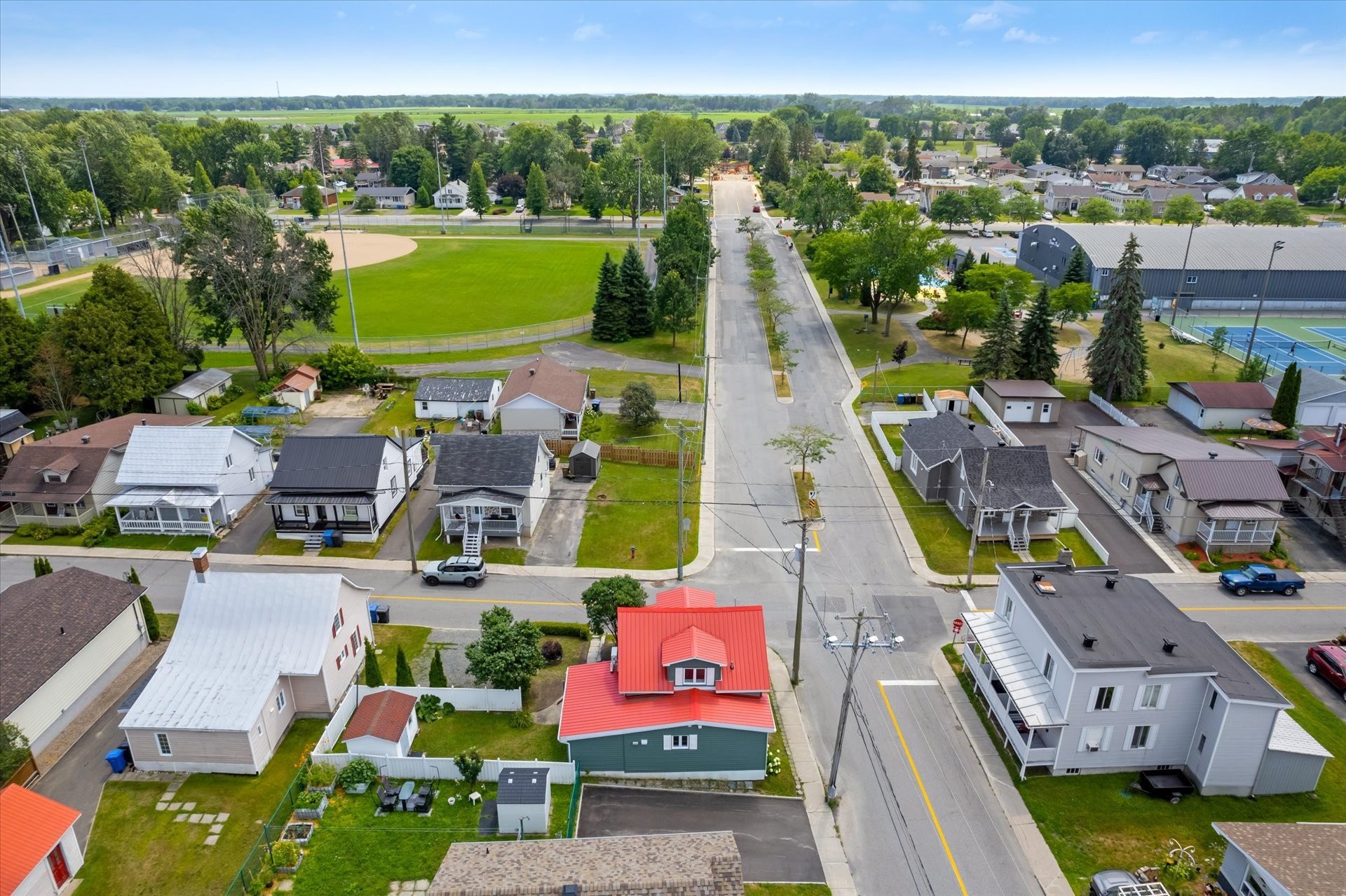 









346


Av. Ste-Dorothée

,
Louiseville,




QC
J5V1R1

