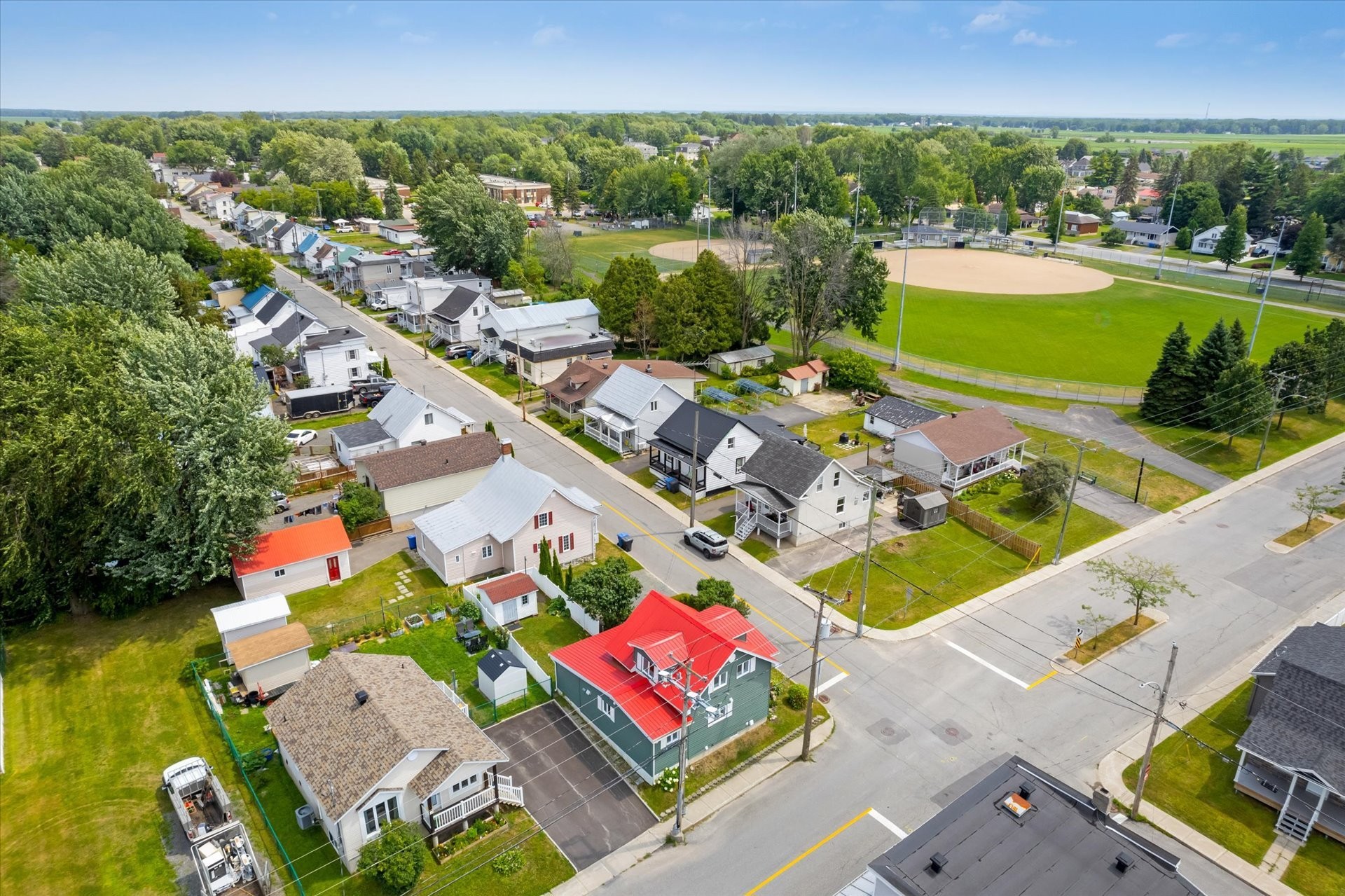 









346


Av. Ste-Dorothée

,
Louiseville,




QC
J5V1R1

