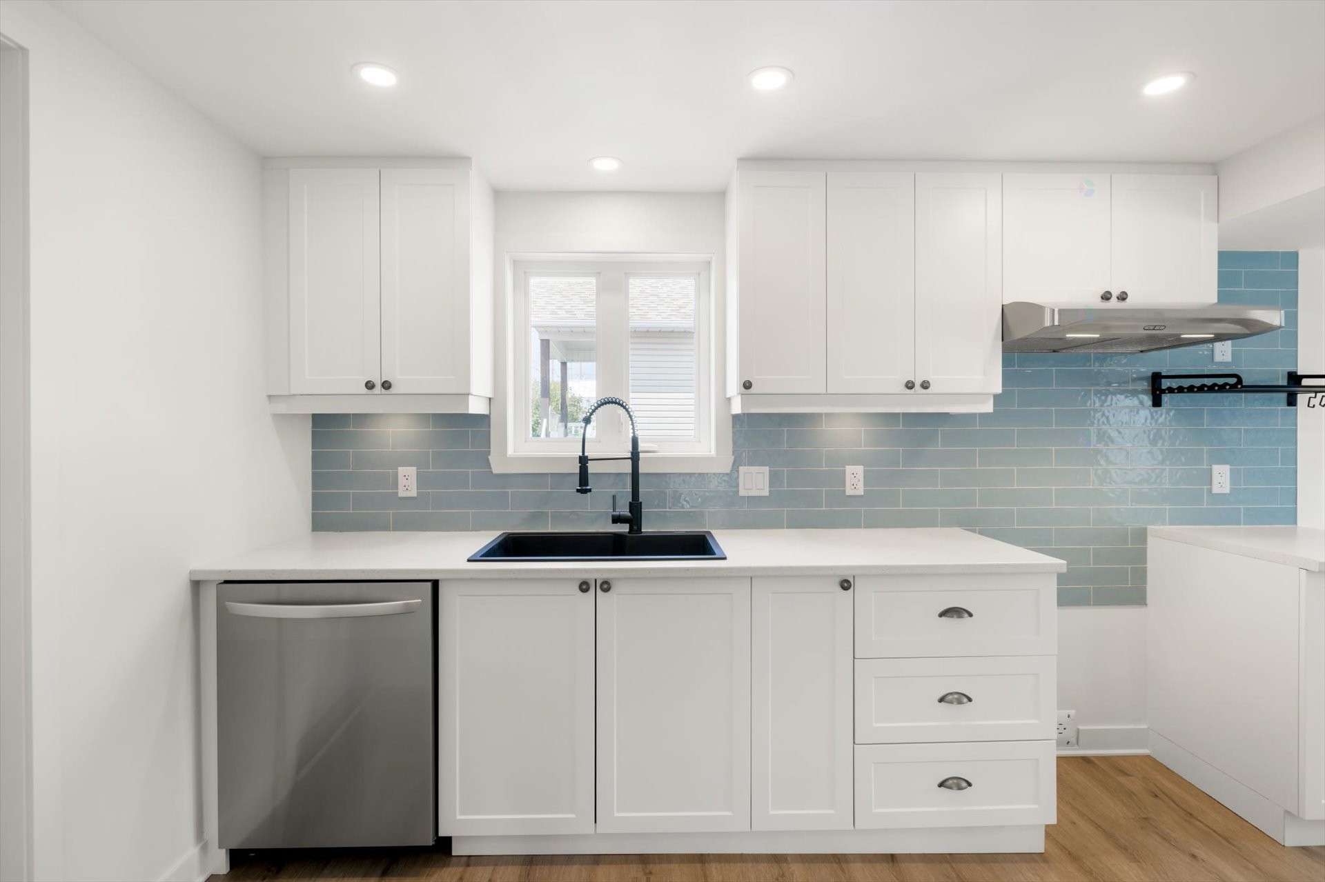 









346


Av. Ste-Dorothée

,
Louiseville,




QC
J5V1R1

