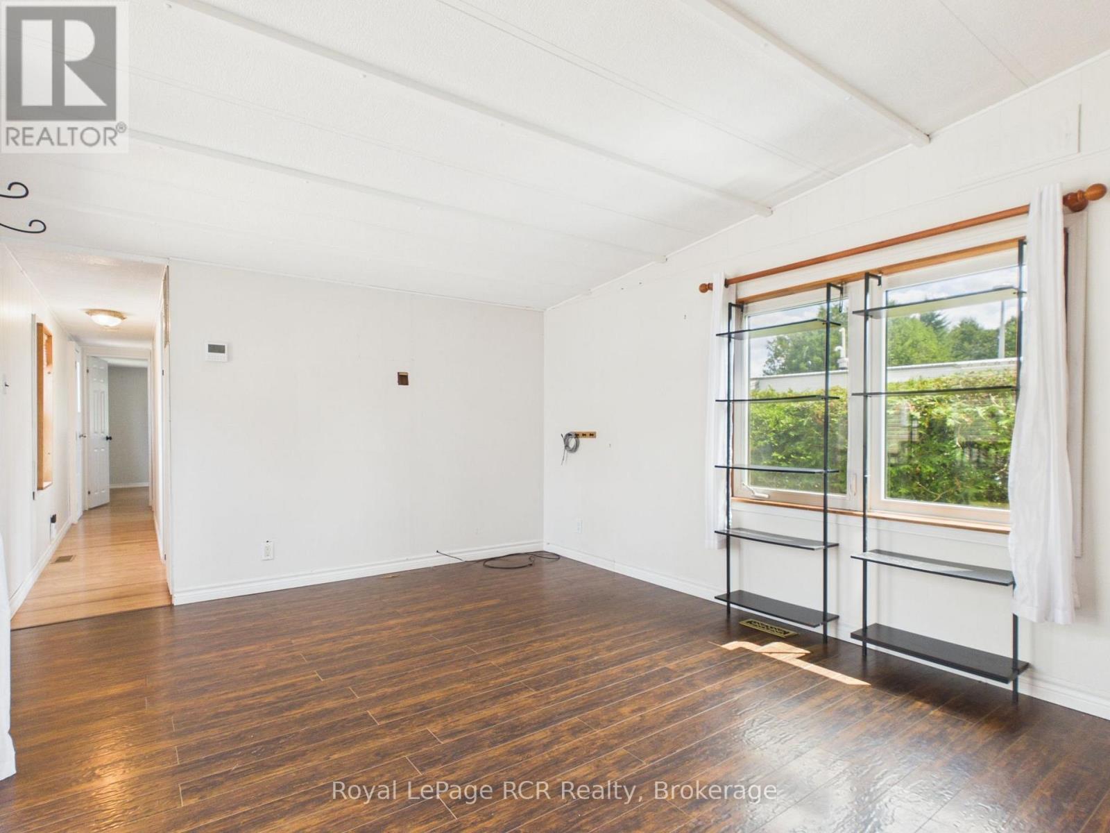 












56 SUSSEX SQUARE

,
Georgian Bluffs,




Ontario
N4K5N5

