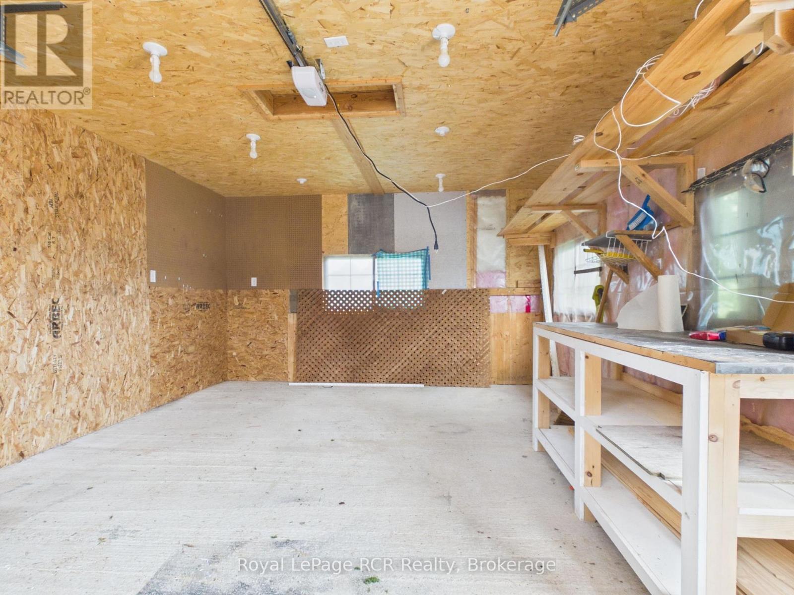 












56 SUSSEX SQUARE

,
Georgian Bluffs,




Ontario
N4K5N5

