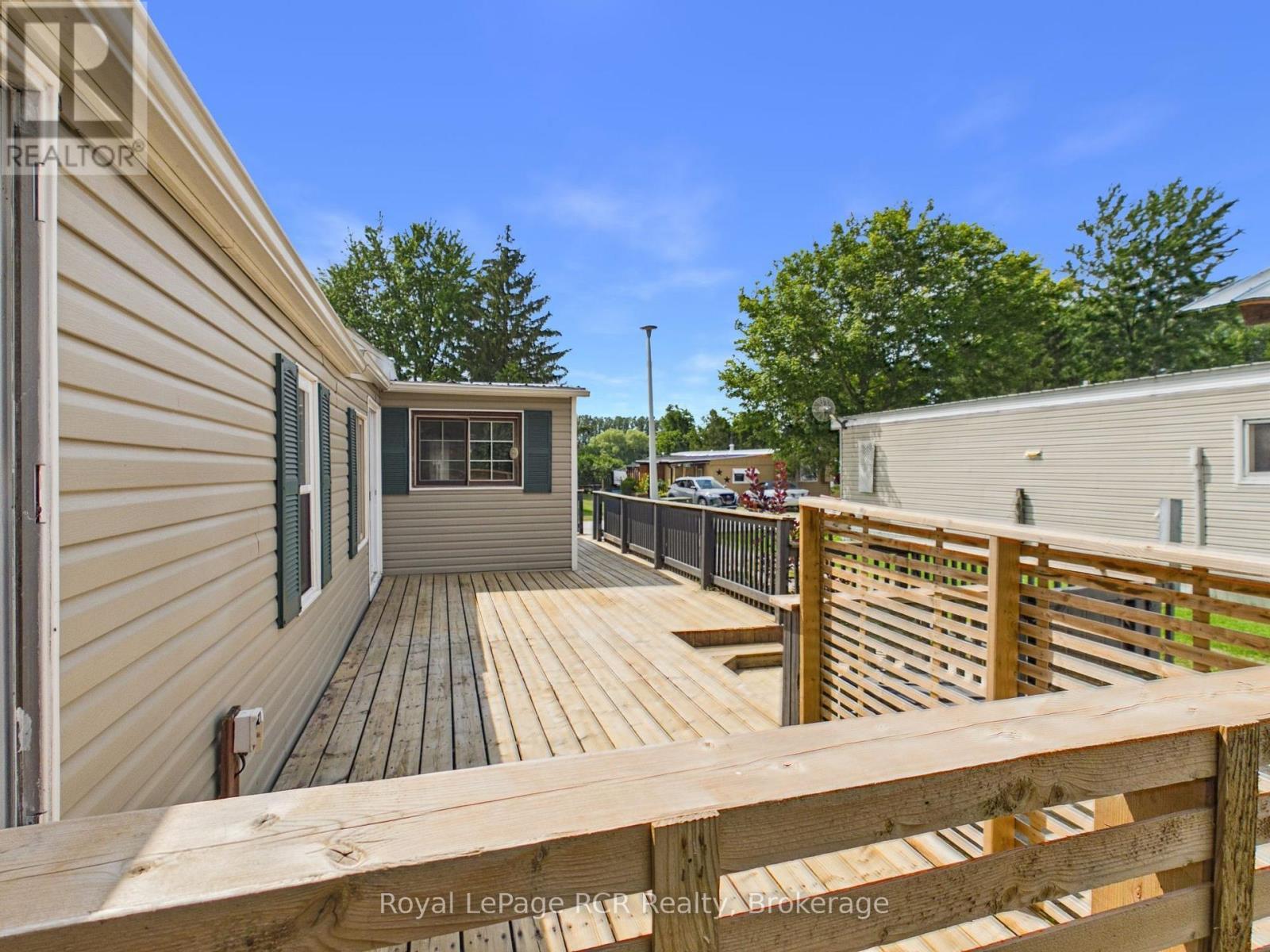 












56 SUSSEX SQUARE

,
Georgian Bluffs,




Ontario
N4K5N5

