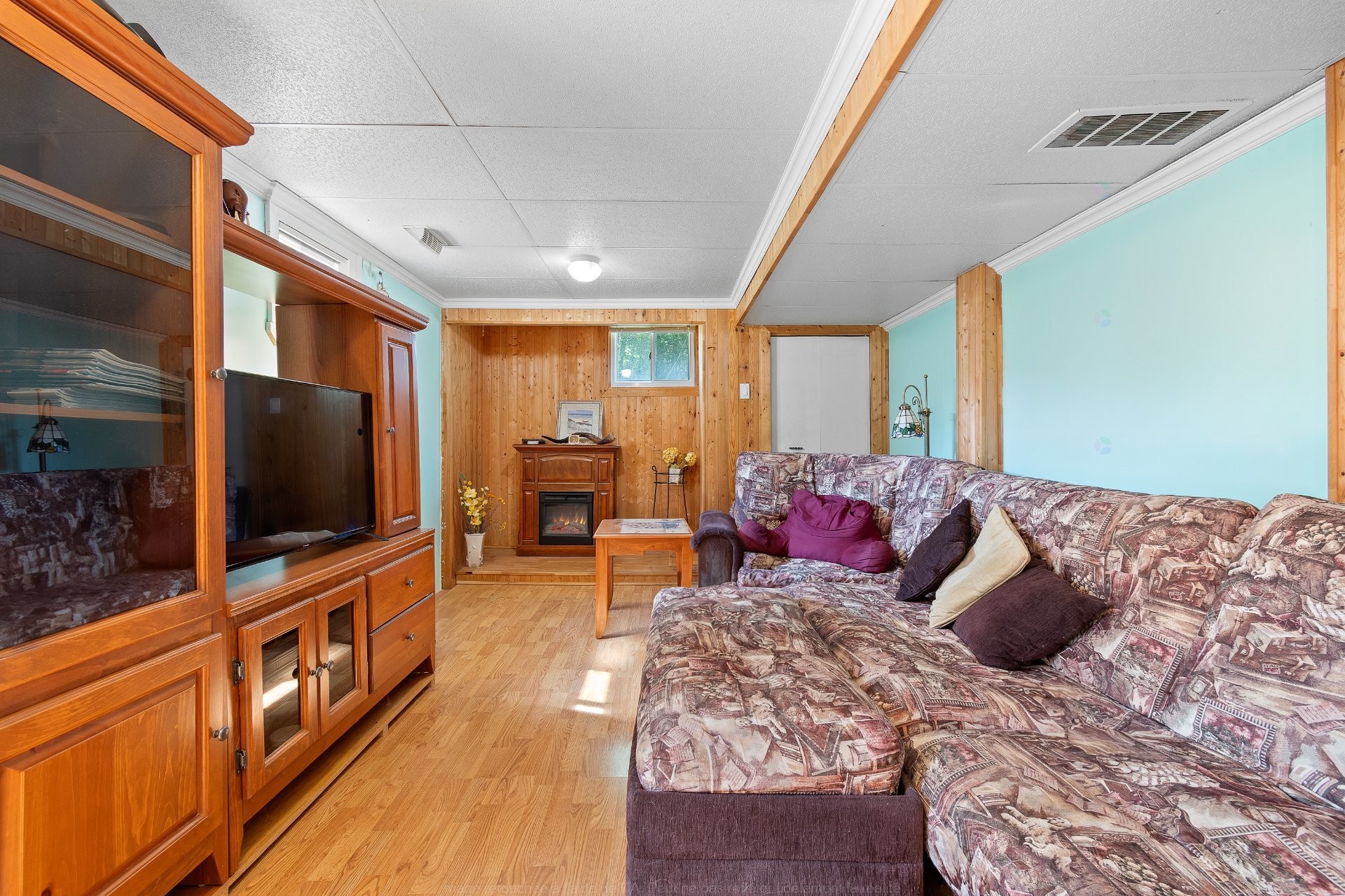 









1064


Route 148

,
Litchfield,




QC
J0X1H0

