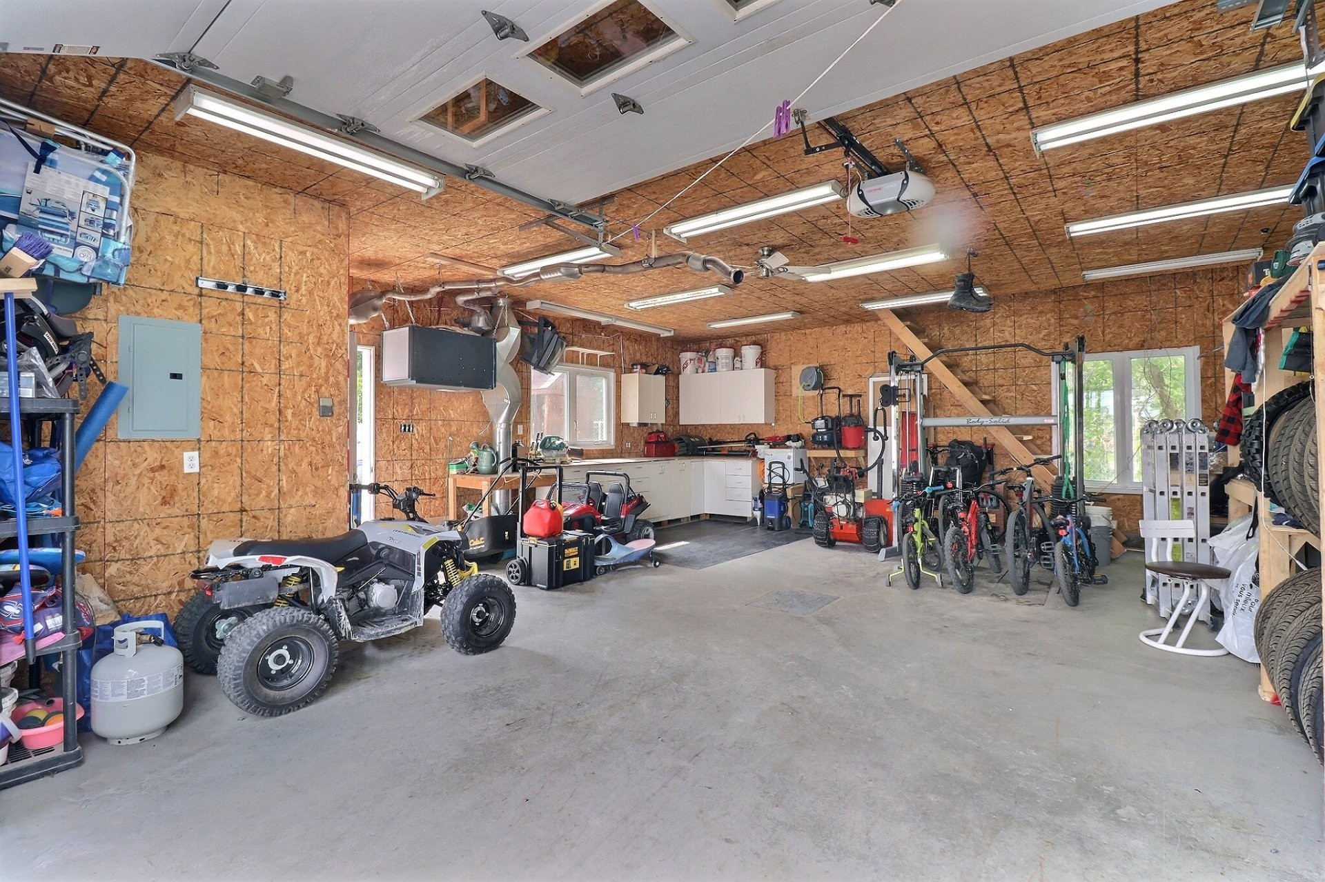 









720


Route du Lac O.

,
Alma,




QC
G8B5V2

