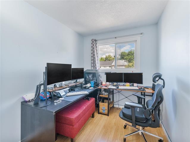









95


Trafford

PARK,
Winnipeg,




MB
R2M 4B7

