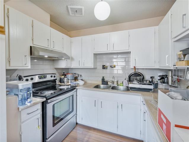 









95


Trafford

PARK,
Winnipeg,




MB
R2M 4B7

