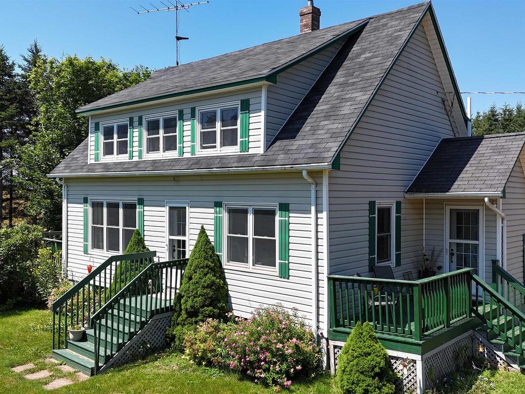 












568 MILL RIVER EAST Road

,
Mill River East,




PE
C0B 1B0

