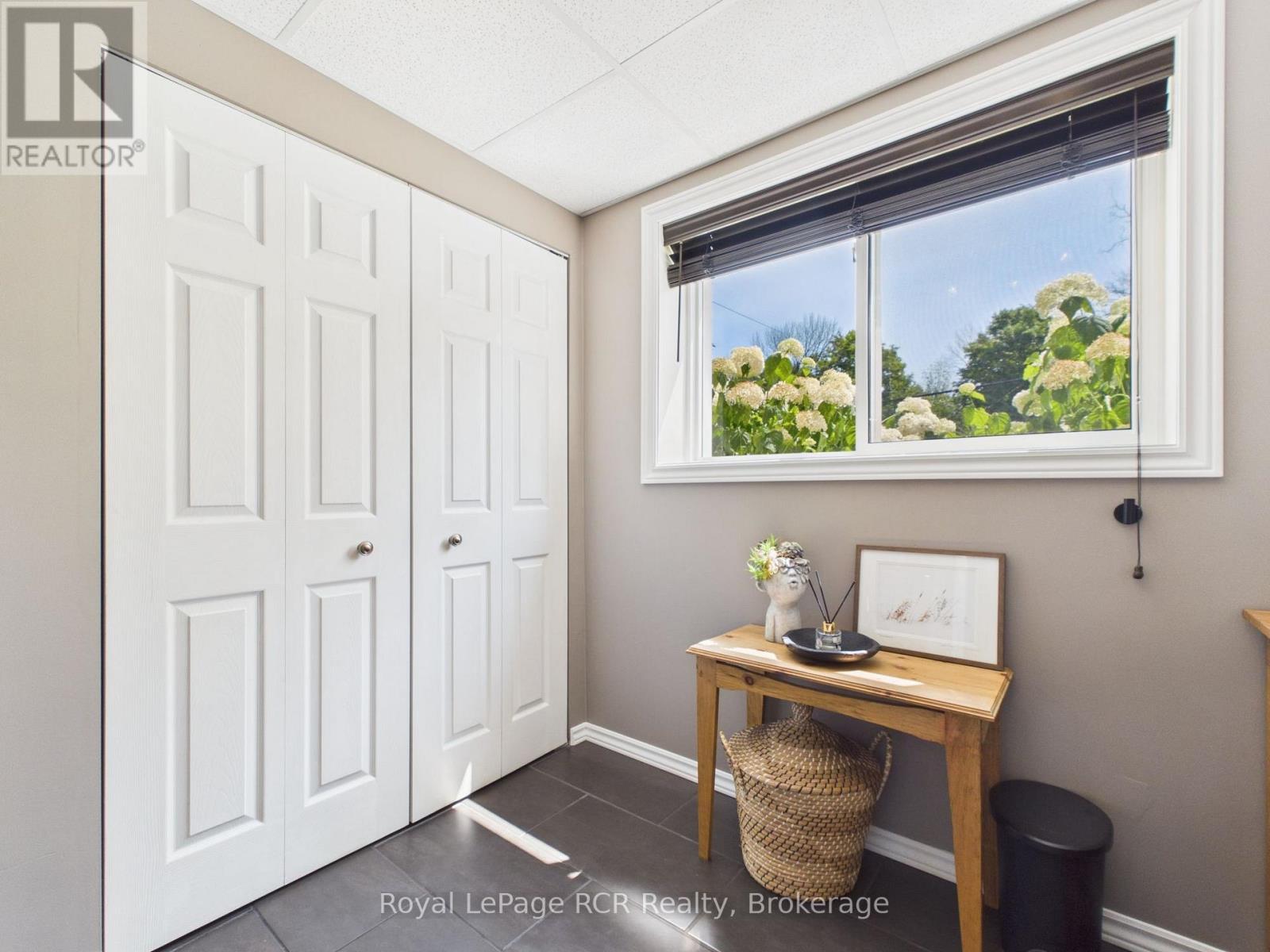 












319370 GREY ROAD 1 ROAD

,
Georgian Bluffs,




Ontario
N0H1S0


