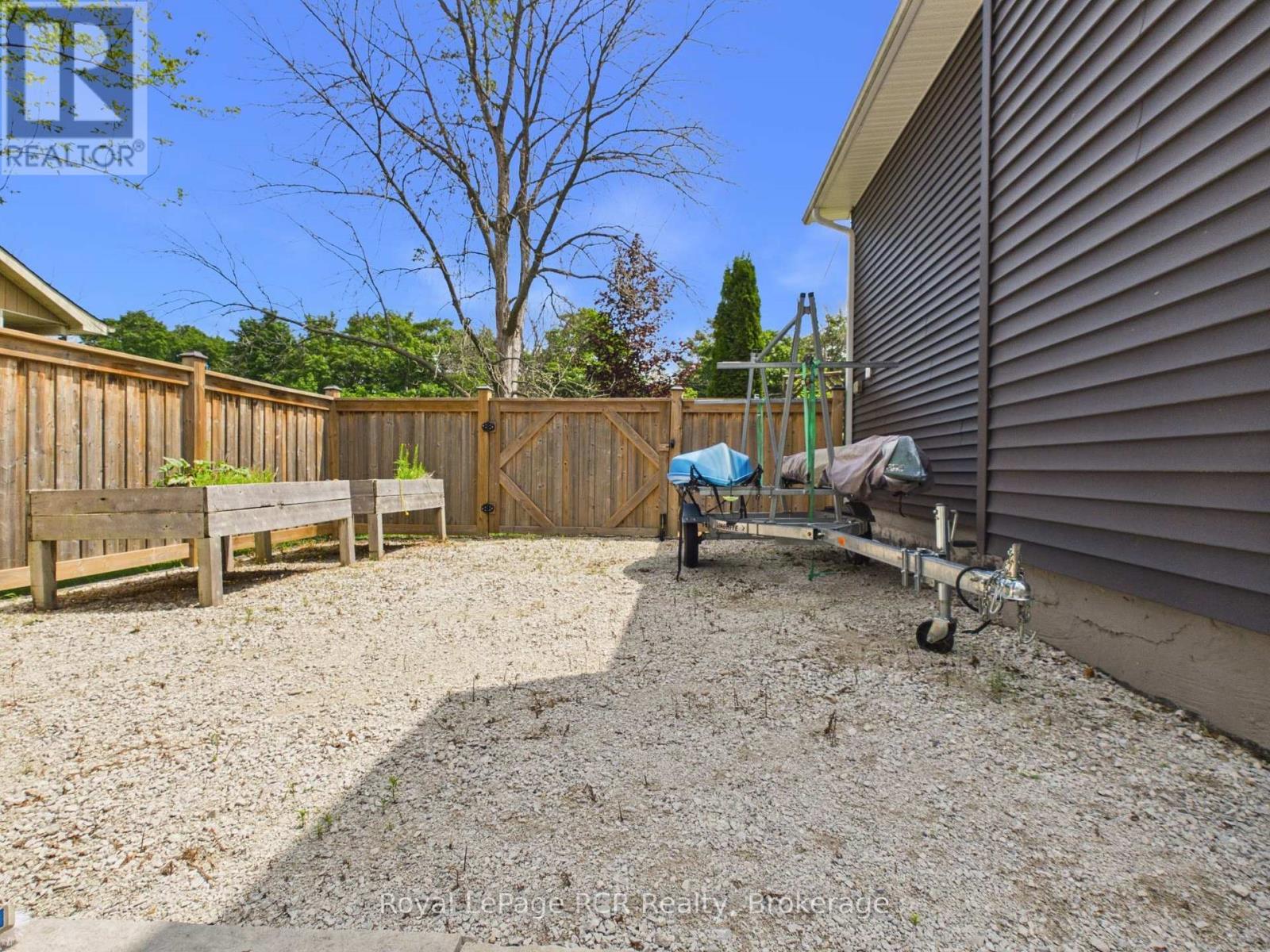 












319370 GREY ROAD 1 ROAD

,
Georgian Bluffs,




Ontario
N0H1S0

