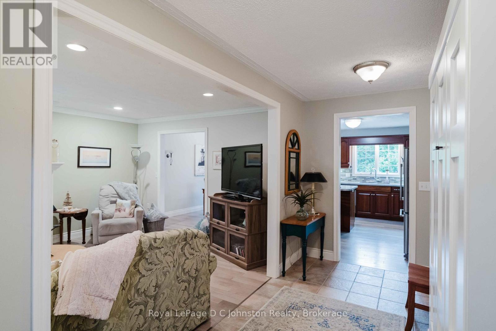 












103 GRENVILLE STREET N

,
Saugeen Shores,




Ontario
N0H2L0

