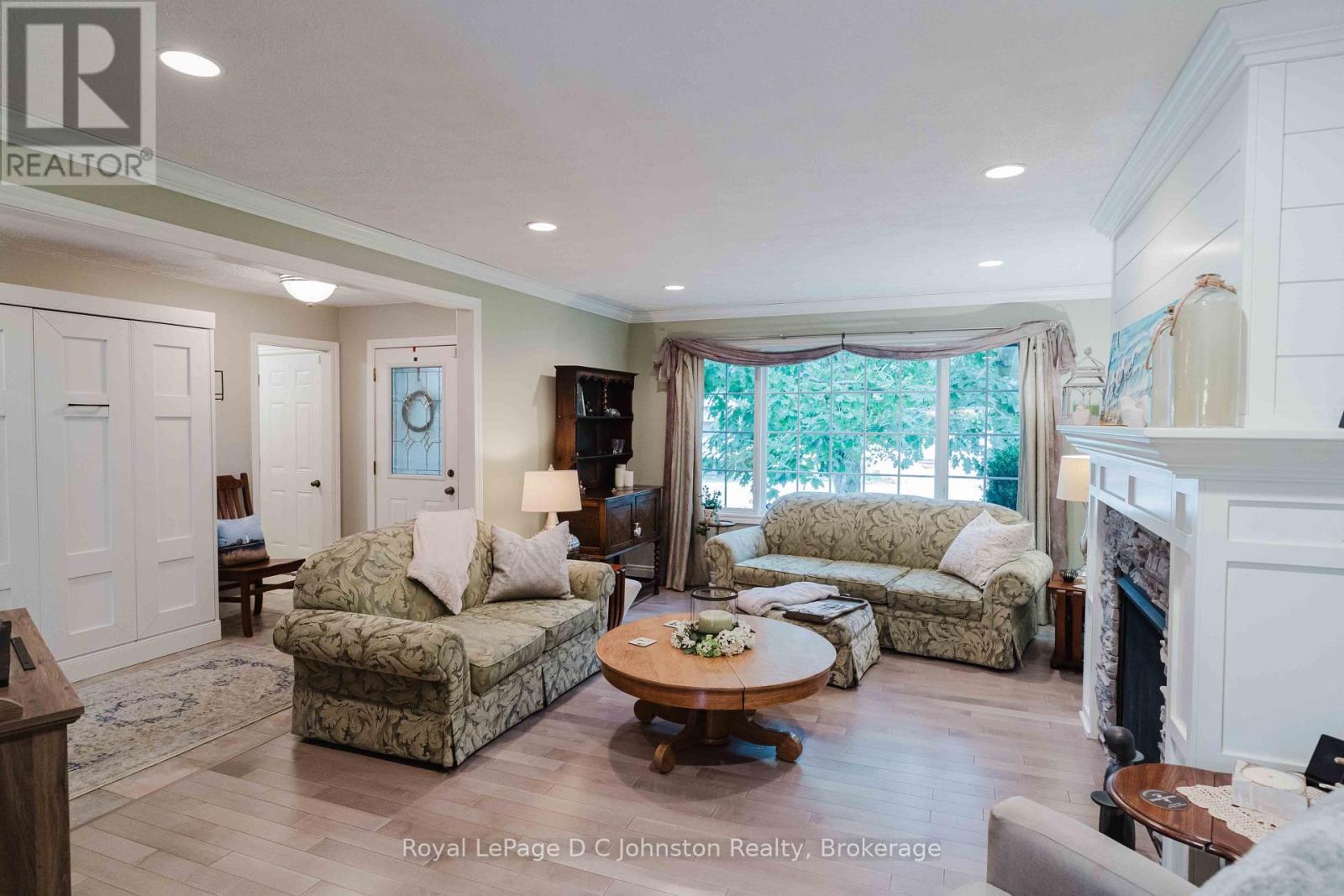 












103 GRENVILLE STREET N

,
Saugeen Shores,




Ontario
N0H2L0

