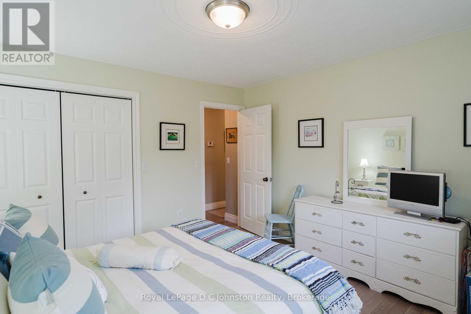 












103 GRENVILLE STREET N

,
Saugeen Shores,




Ontario
N0H2L0

