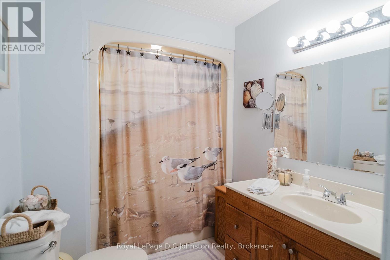 












103 GRENVILLE STREET N

,
Saugeen Shores,




Ontario
N0H2L0

