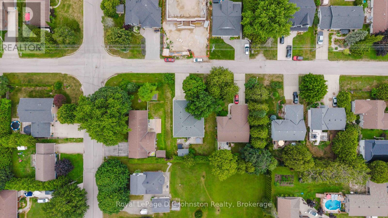












103 GRENVILLE STREET N

,
Saugeen Shores,




Ontario
N0H2L0

