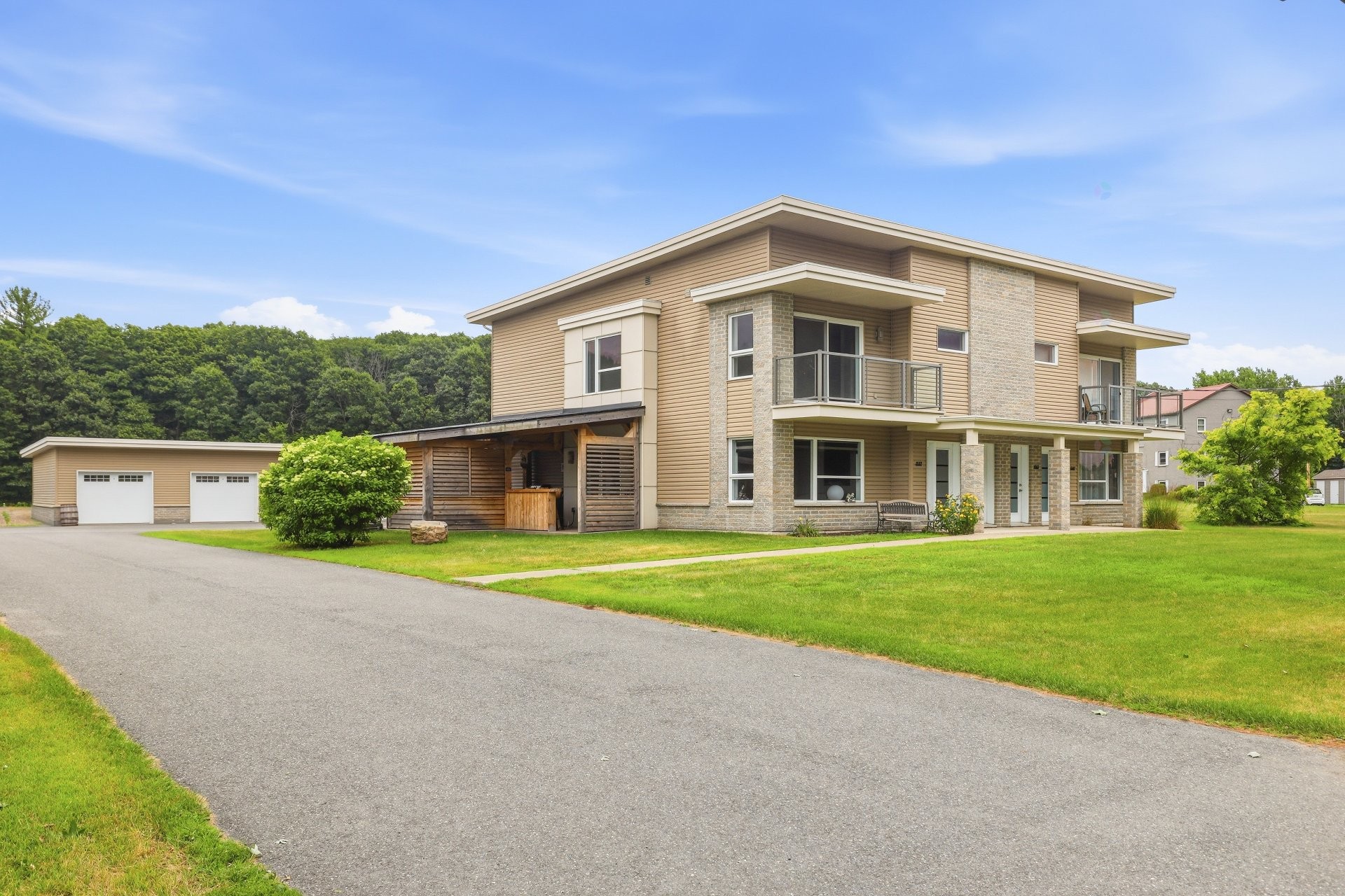 









1499

 - 1505


Ch. des Patriotes

,
Sainte-Victoire-de-Sorel,




QC
J0G1T0

