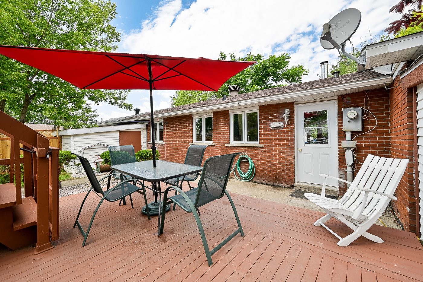 









1121


Rue Hart

,
Longueuil (Greenfield Park),




QC
J4V1J1

