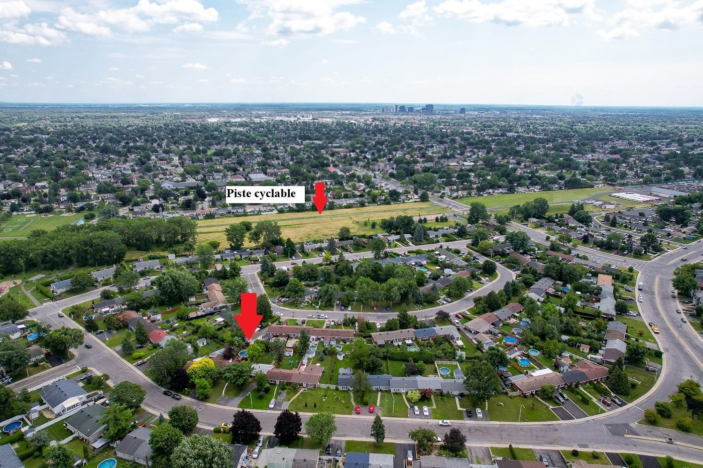 









1121


Rue Hart

,
Longueuil (Greenfield Park),




QC
J4V1J1

