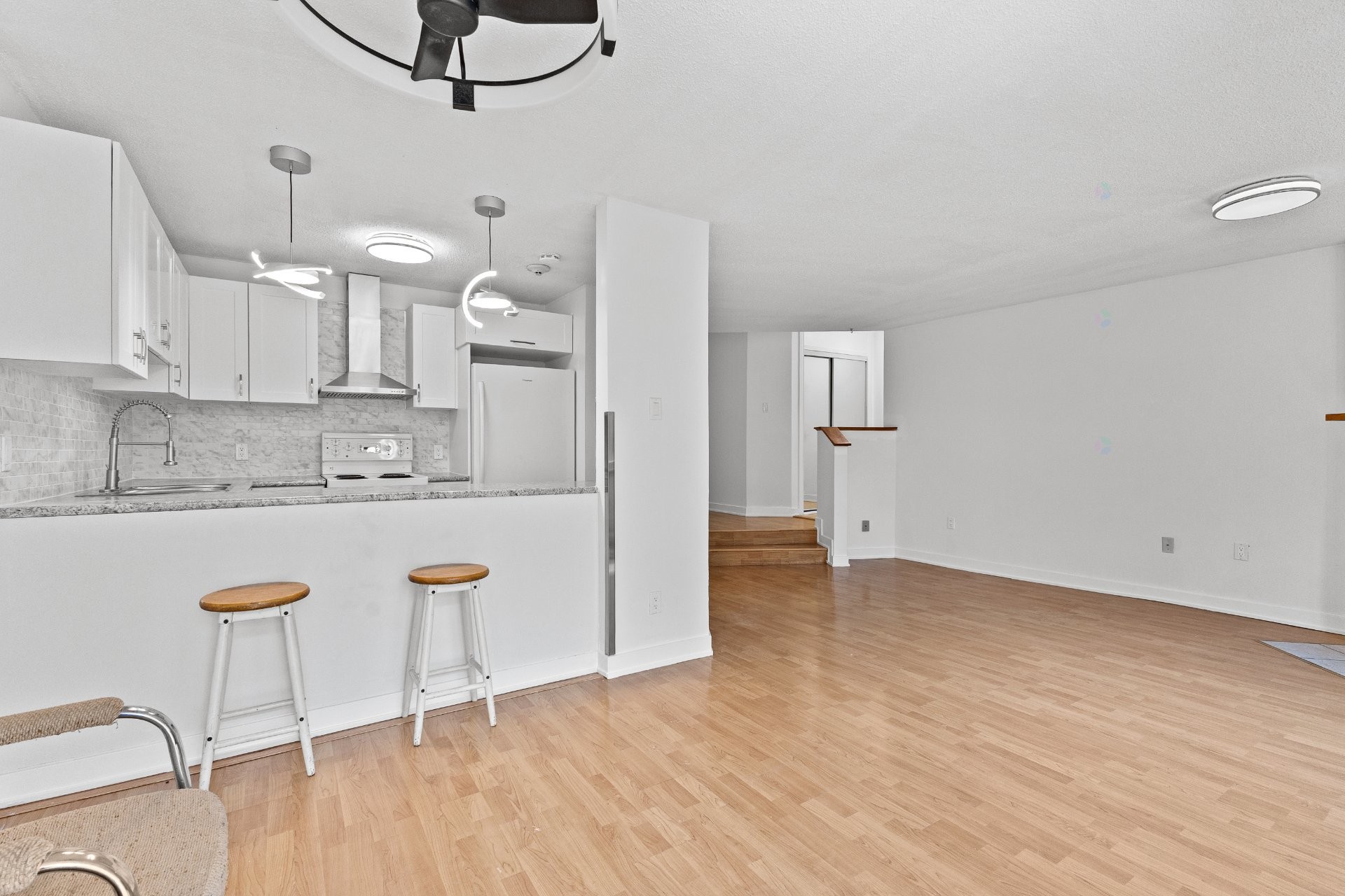 









139E


Ch. de la Savane

, 1,
Gatineau (Gatineau),




QC
J8T1P8

