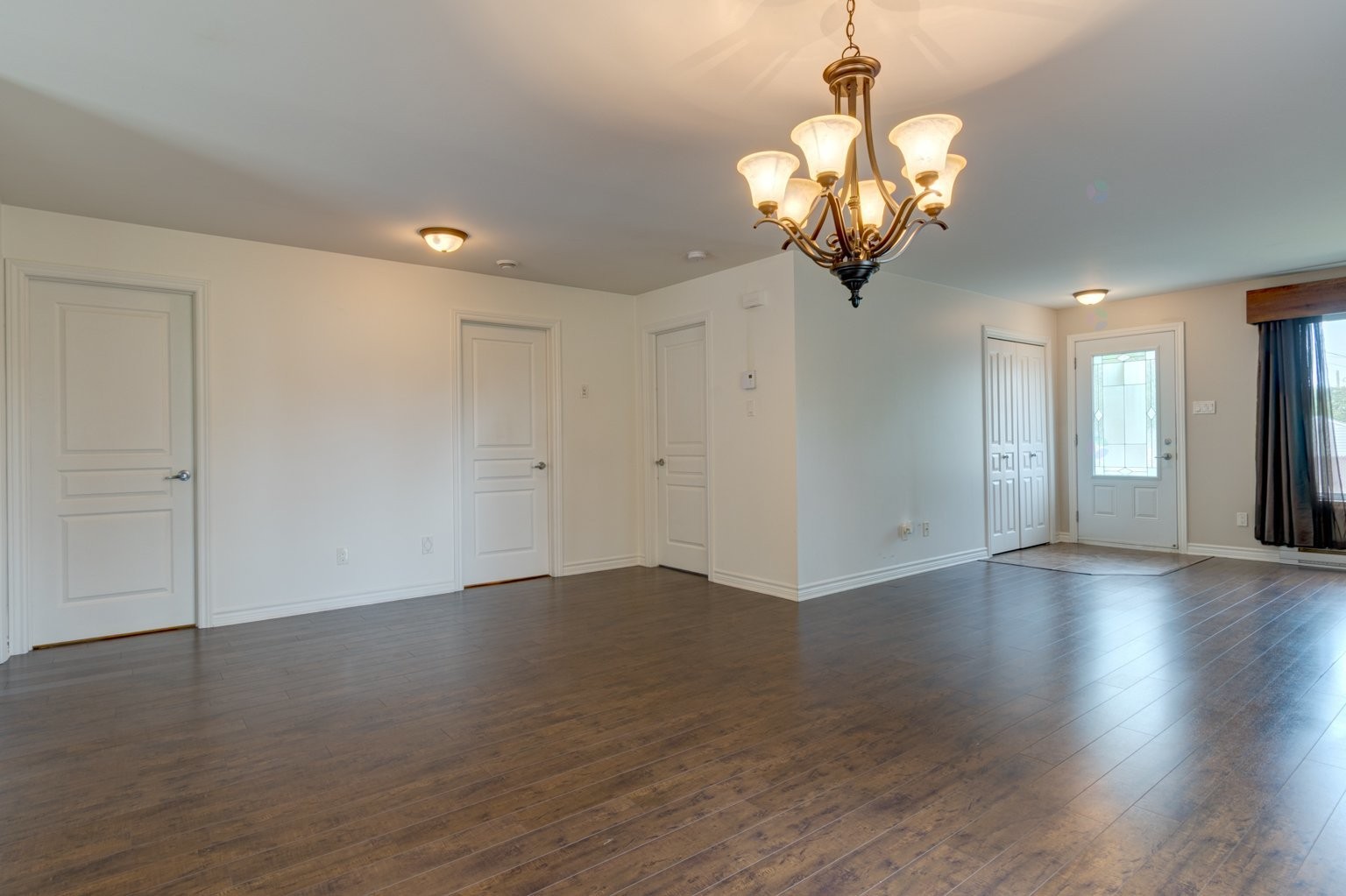 









884


Rue des Sarcelles

,
Contrecoeur,




QC
J0L1C0

