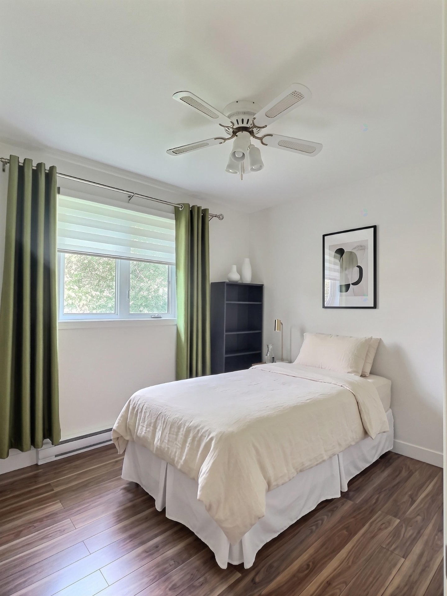 









6185


Rue Lacoursière

,
Trois-Rivières,




QC
G8Y4T6

