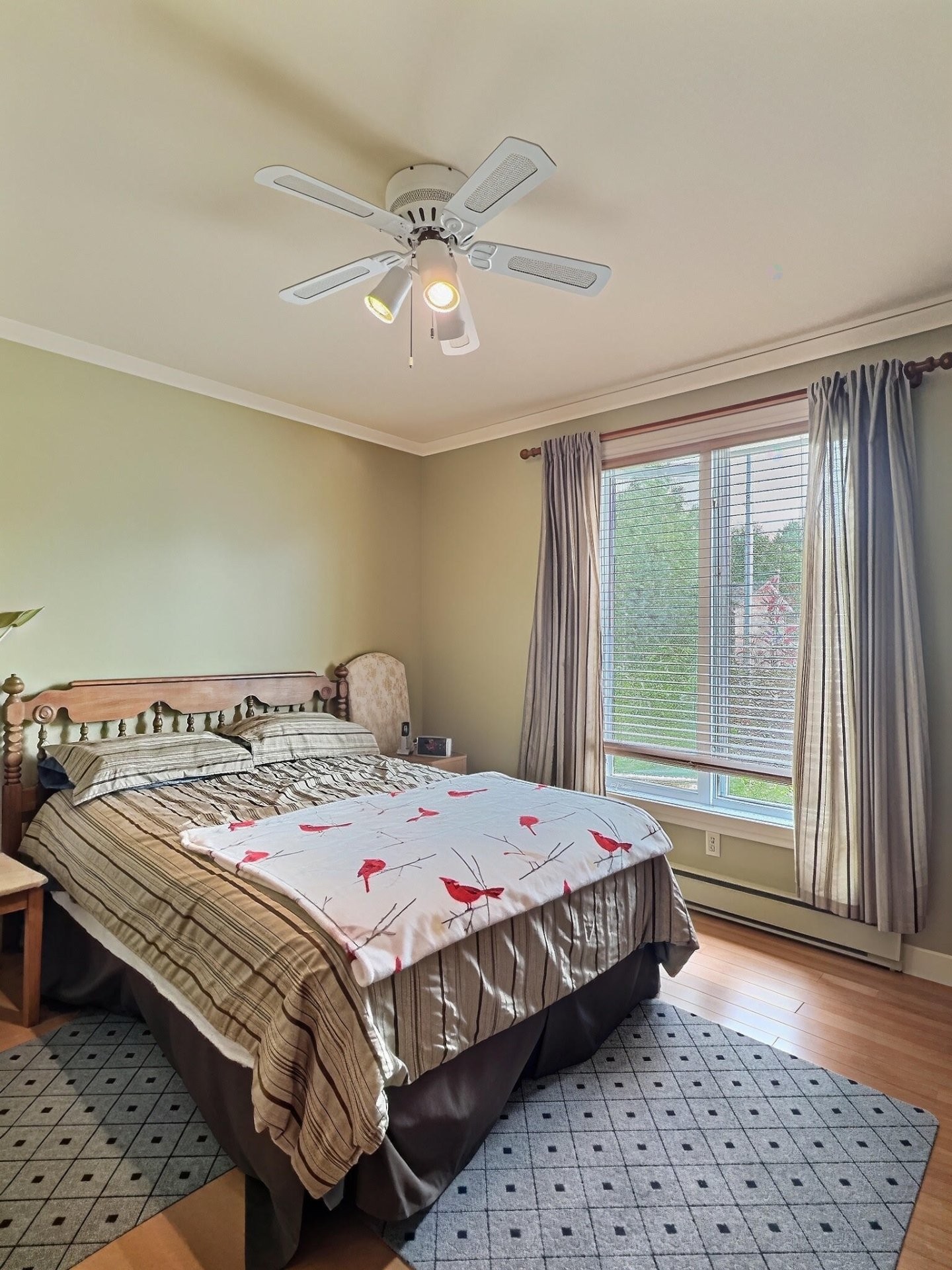 









6185


Rue Lacoursière

,
Trois-Rivières,




QC
G8Y4T6

