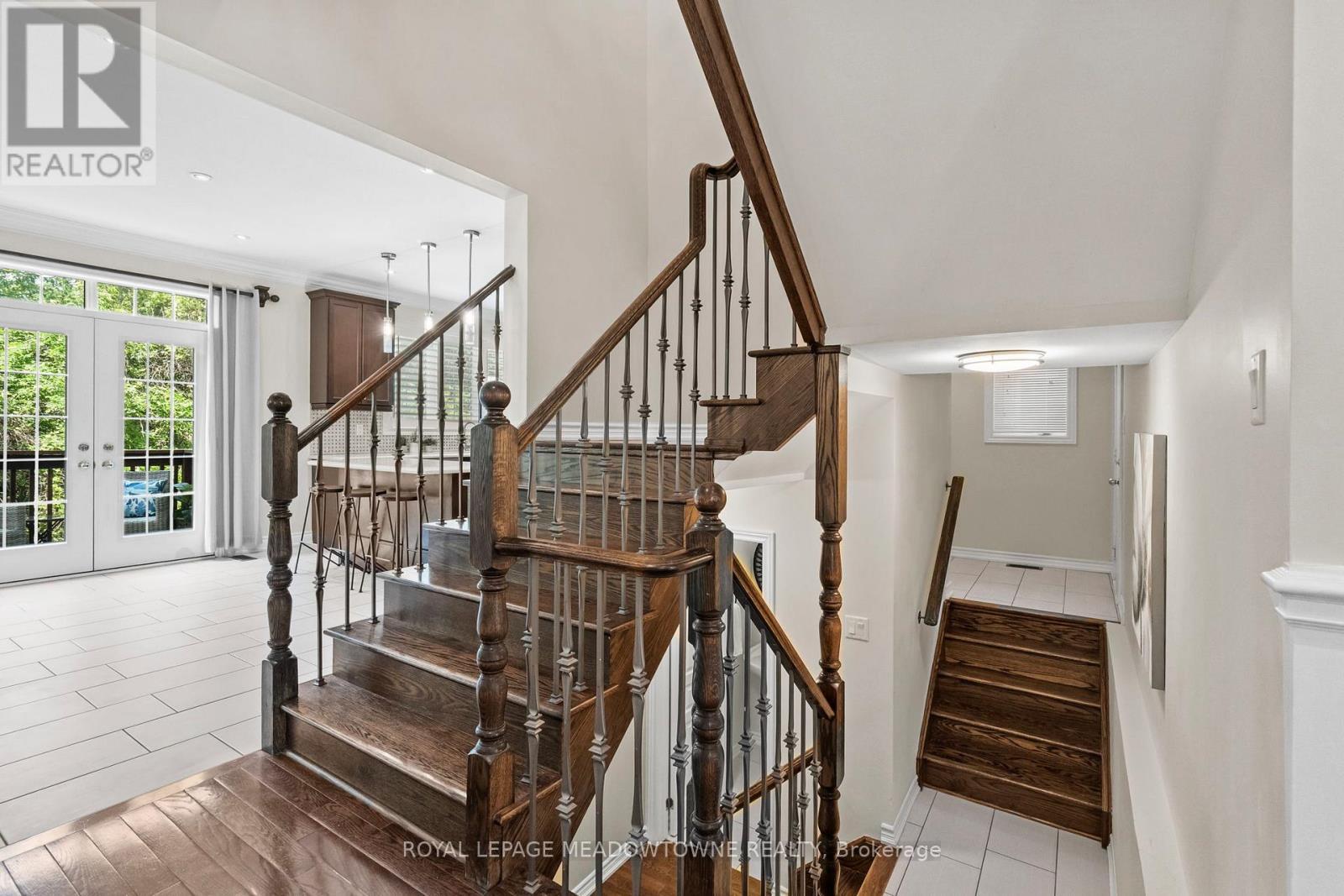 












332 MCGIBBON DRIVE

,
Milton,




Ontario
L9T5K7

