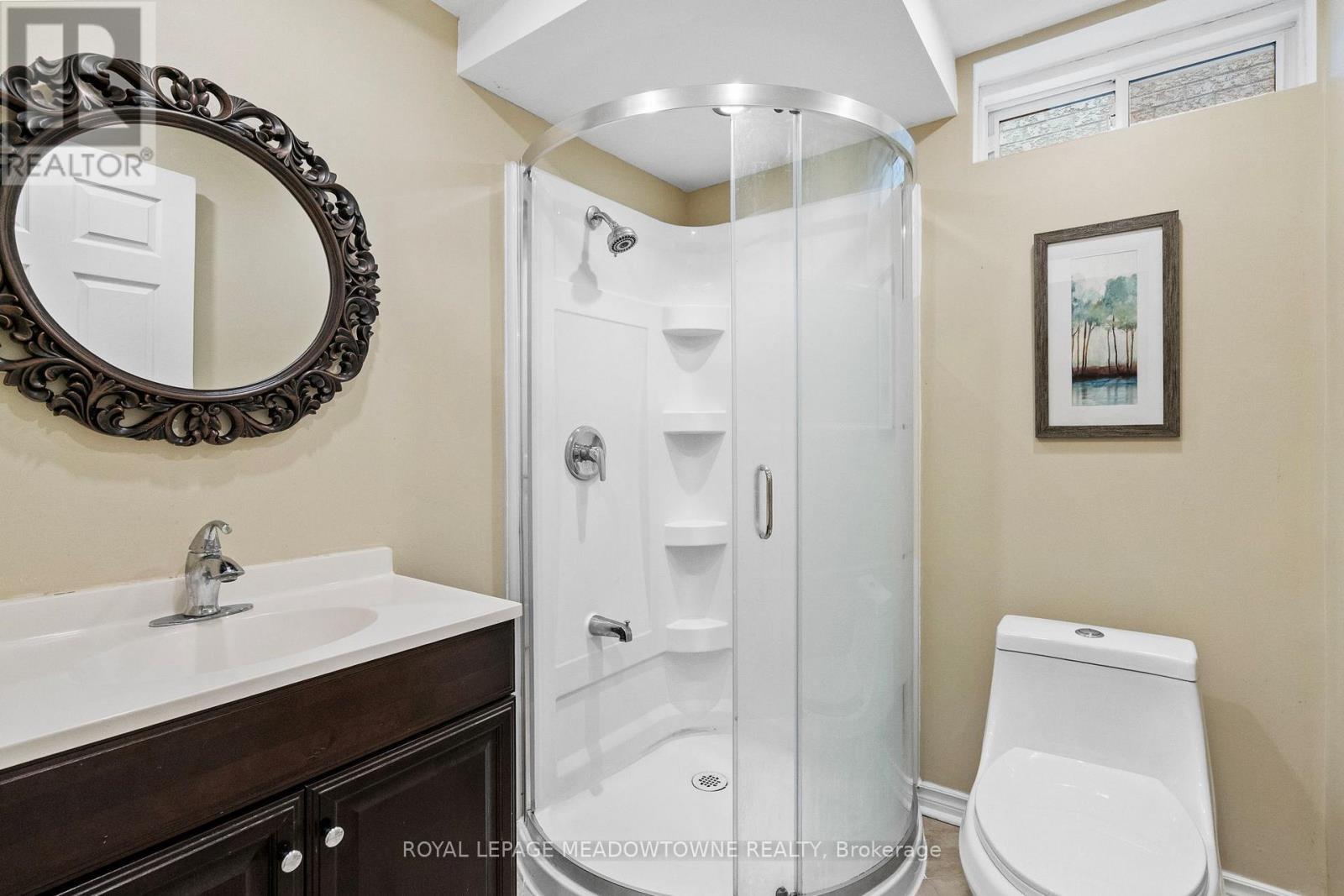 












332 MCGIBBON DRIVE

,
Milton,




Ontario
L9T5K7

