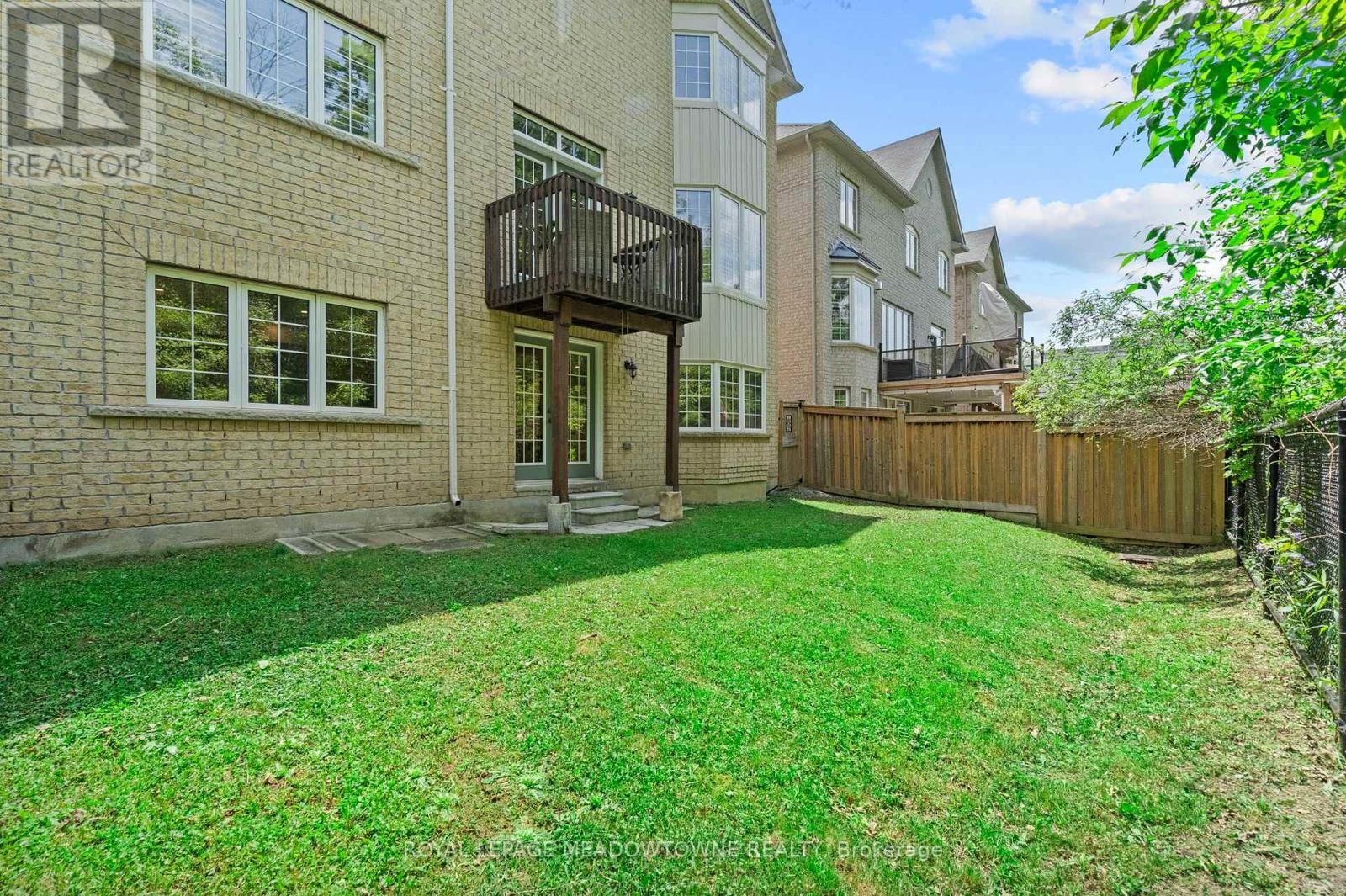 












332 MCGIBBON DRIVE

,
Milton,




Ontario
L9T5K7

