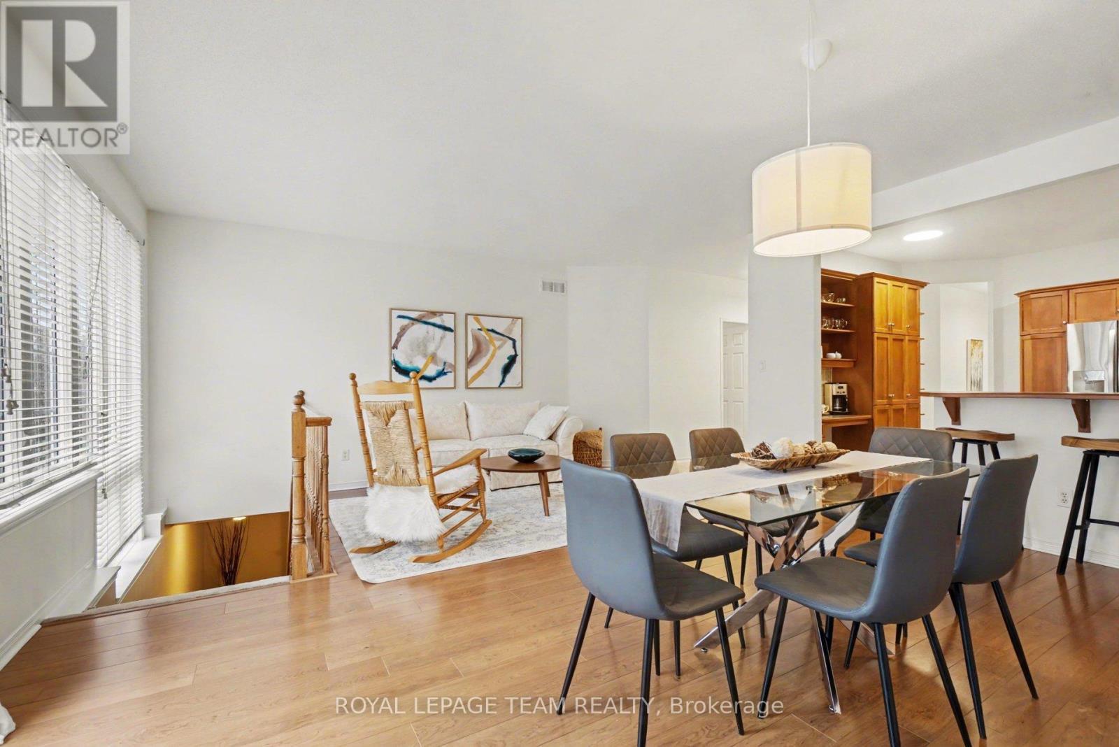 












25 SAWCHUK TERRACE

,
Ottawa,




Ontario
K2K3H1

