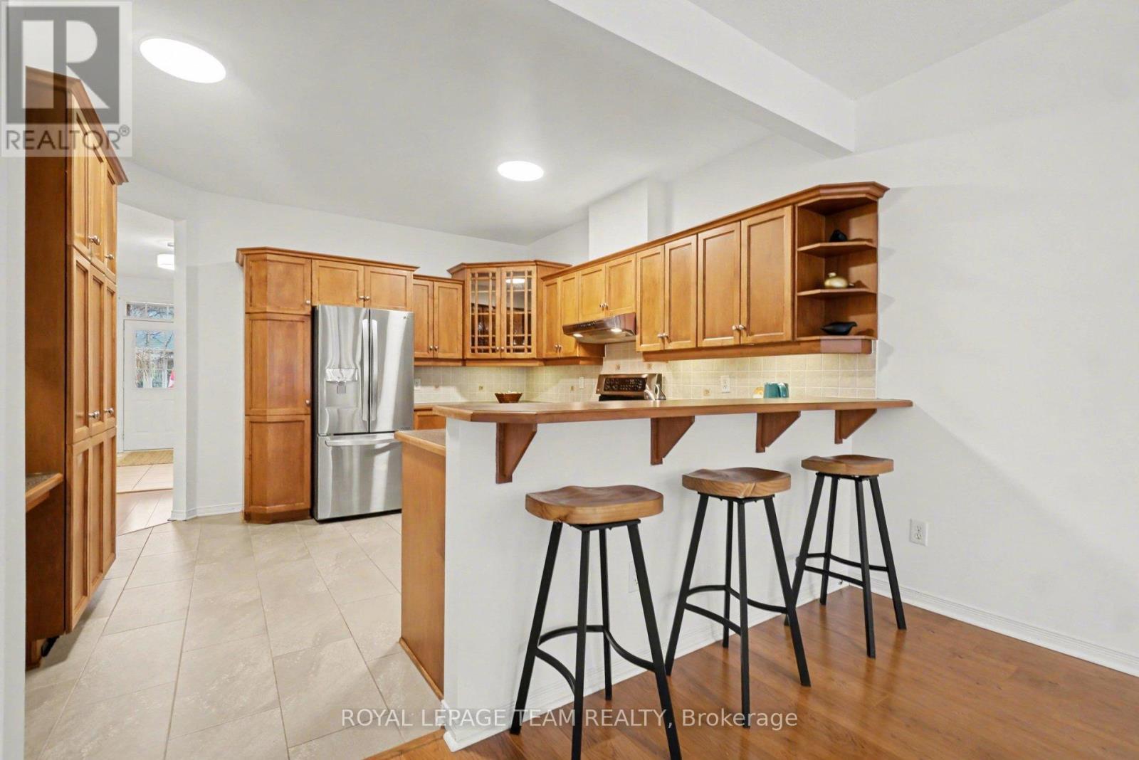 












25 SAWCHUK TERRACE

,
Ottawa,




Ontario
K2K3H1

