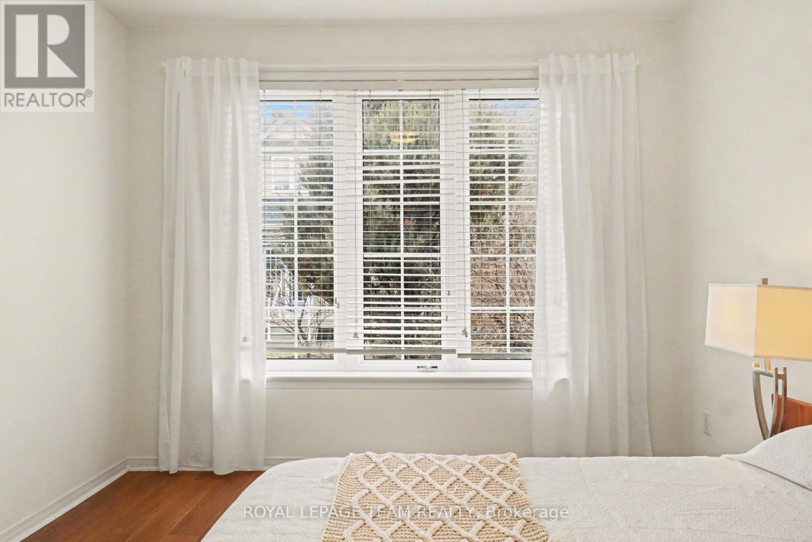












25 SAWCHUK TERRACE

,
Ottawa,




Ontario
K2K3H1

